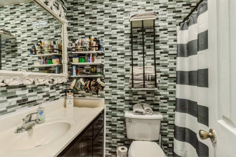 CASA LOMA S/D 1ST ADDN - Residential