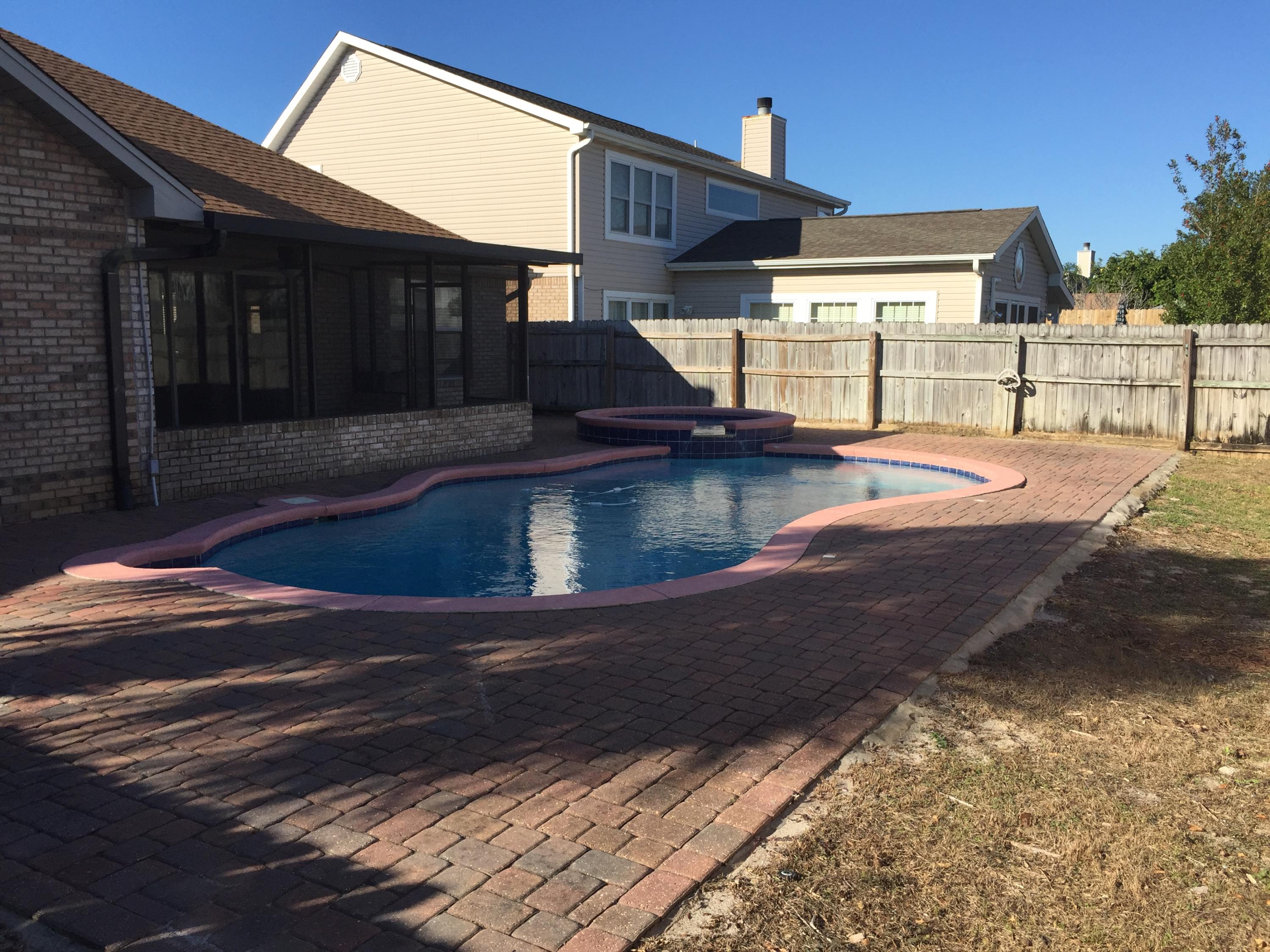 HARBOR BREEZE - Residential