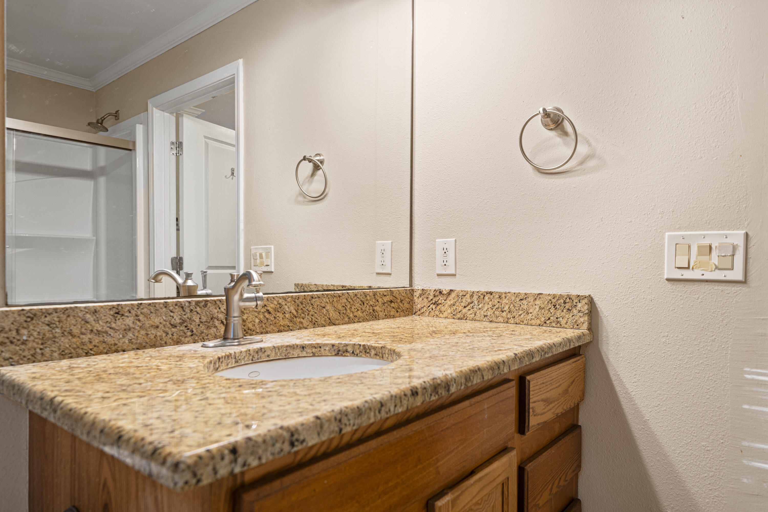 Sadlers Unrecorded - Residential Lease
