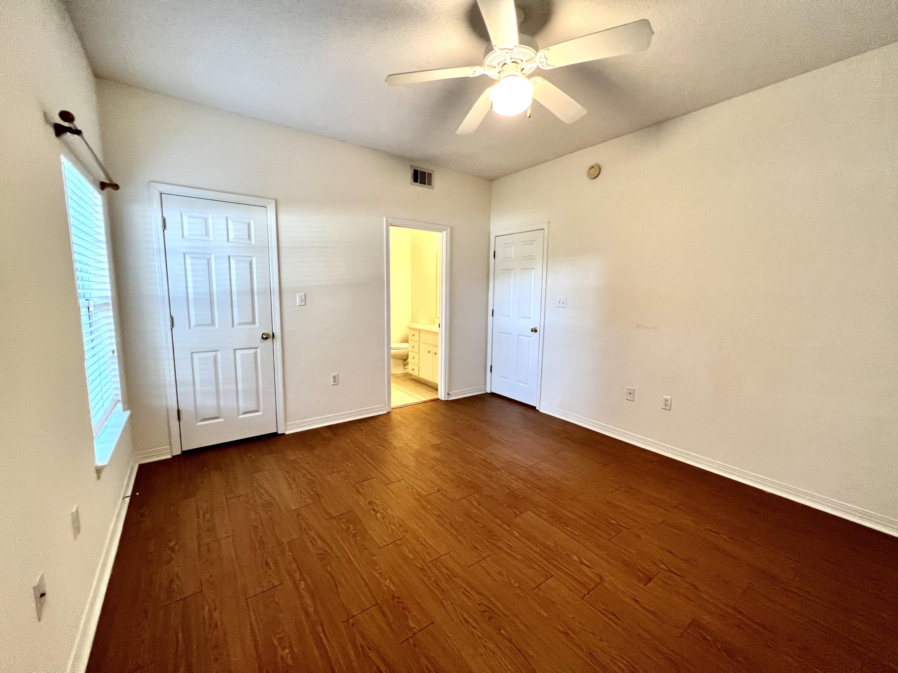 THE OAKS AT NICEVILLE PH I - Residential Lease