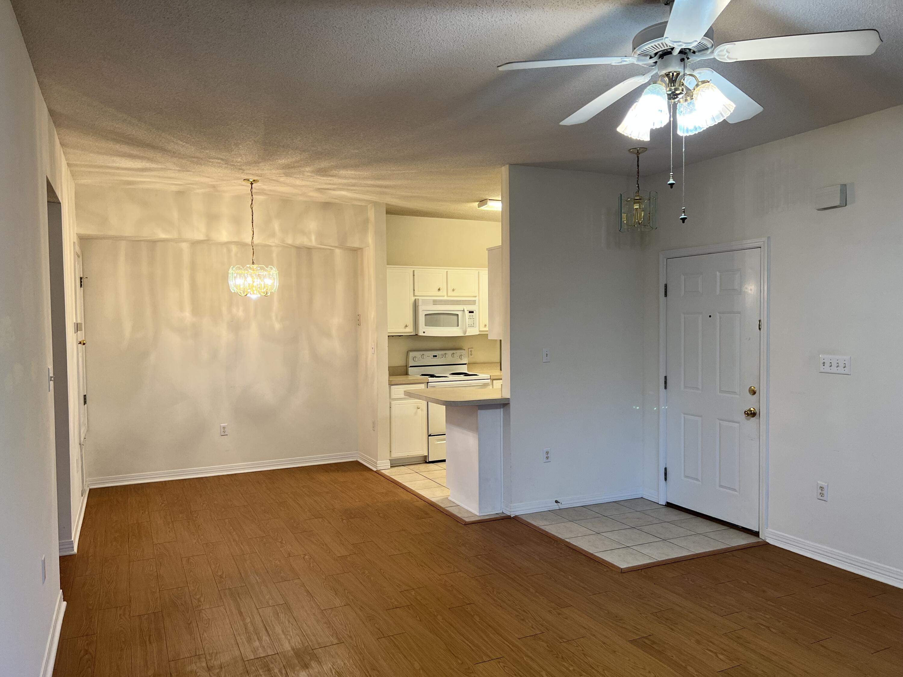 THE OAKS AT NICEVILLE PH I - Residential Lease