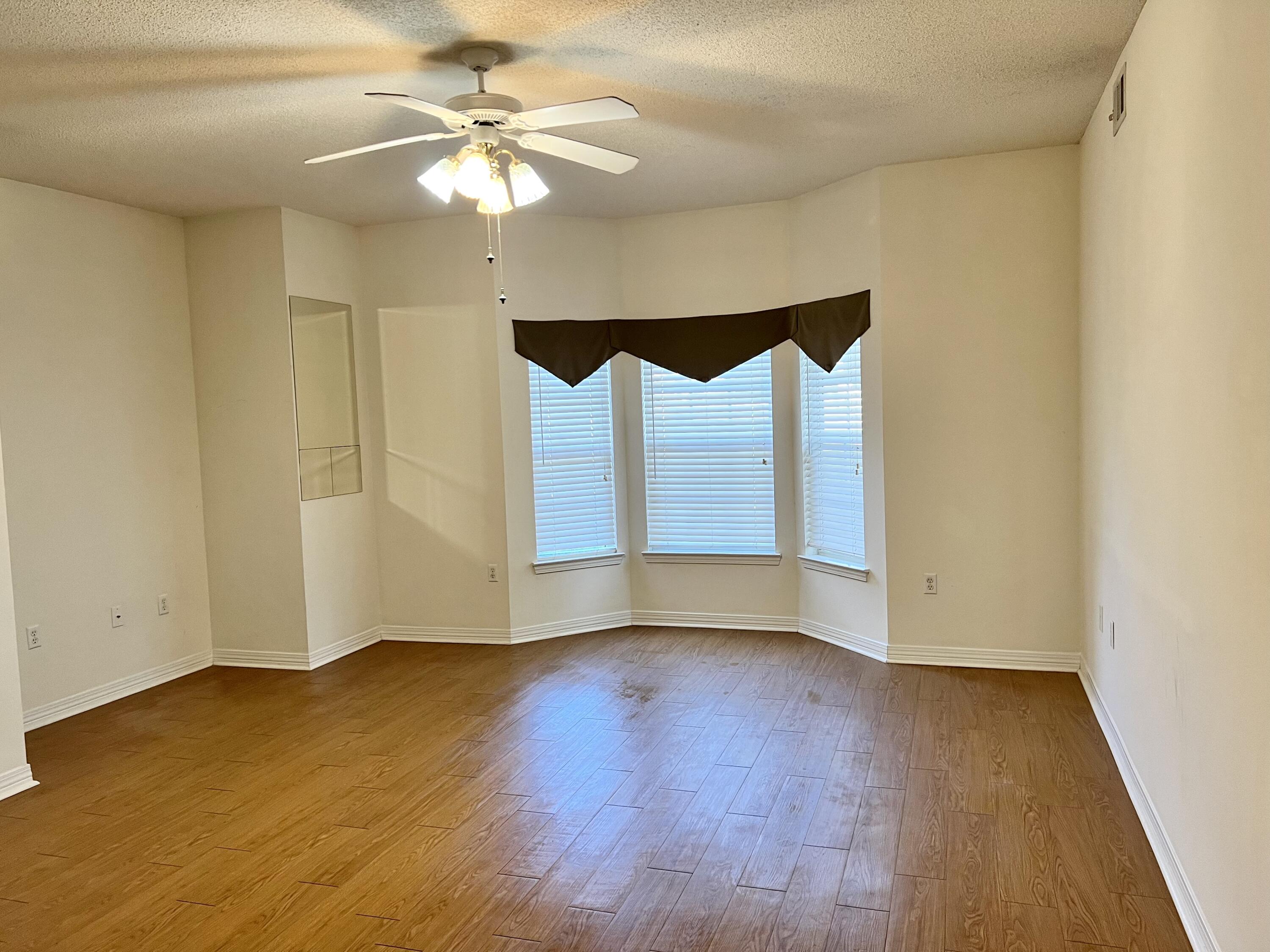 THE OAKS AT NICEVILLE PH I - Residential Lease