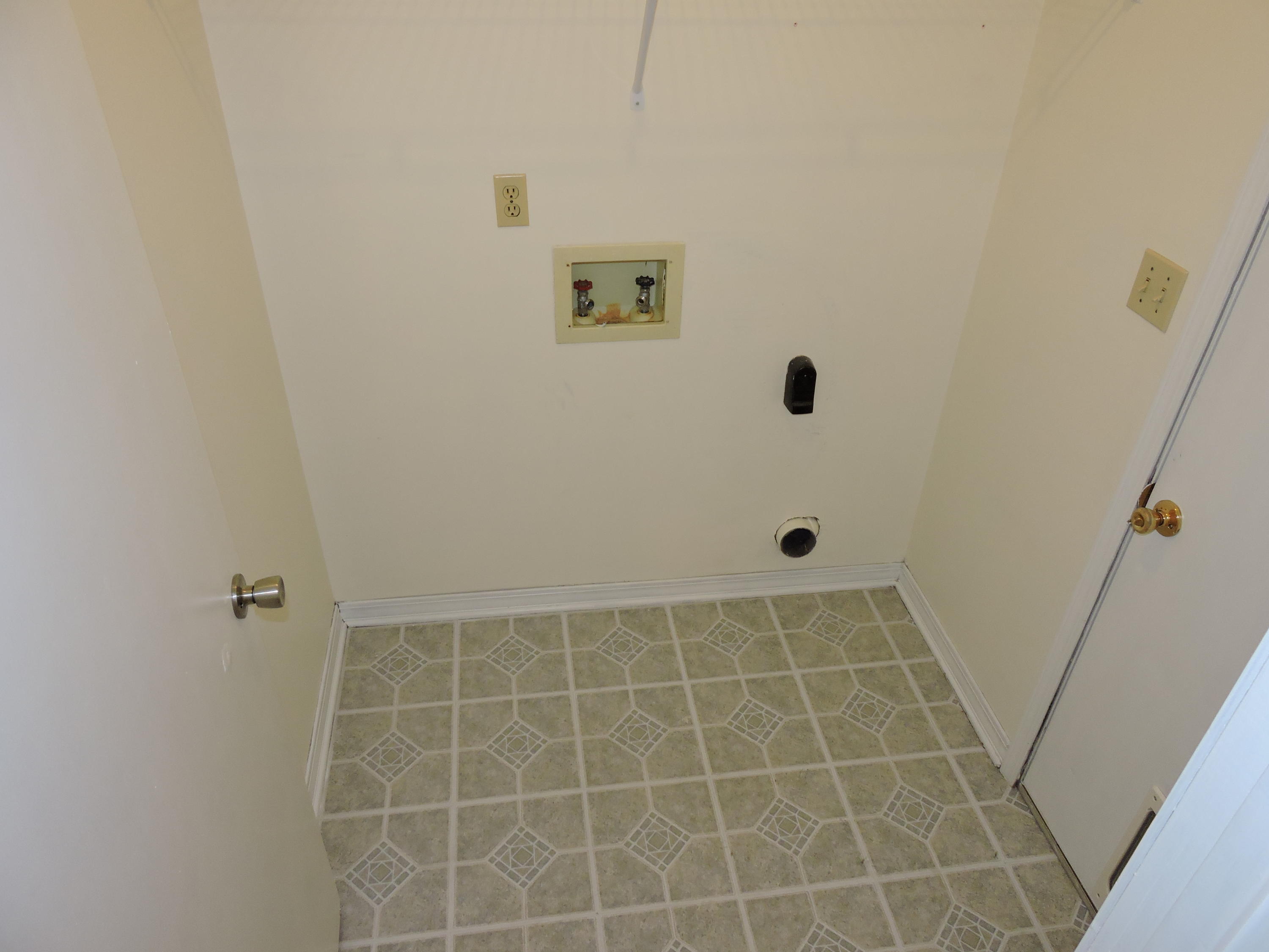 SHOAL CREEK S/D - Residential Lease