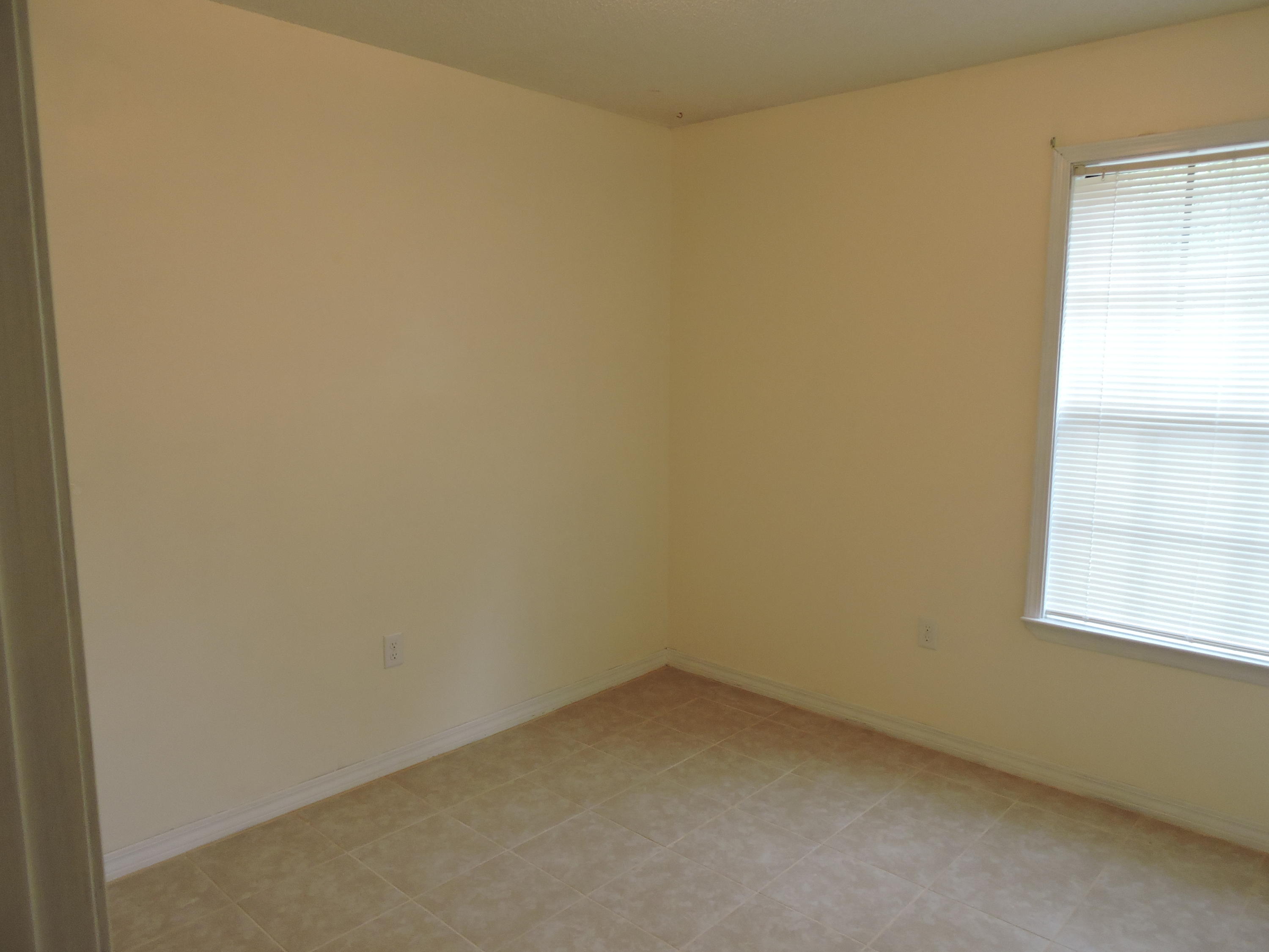 SHOAL CREEK S/D - Residential Lease