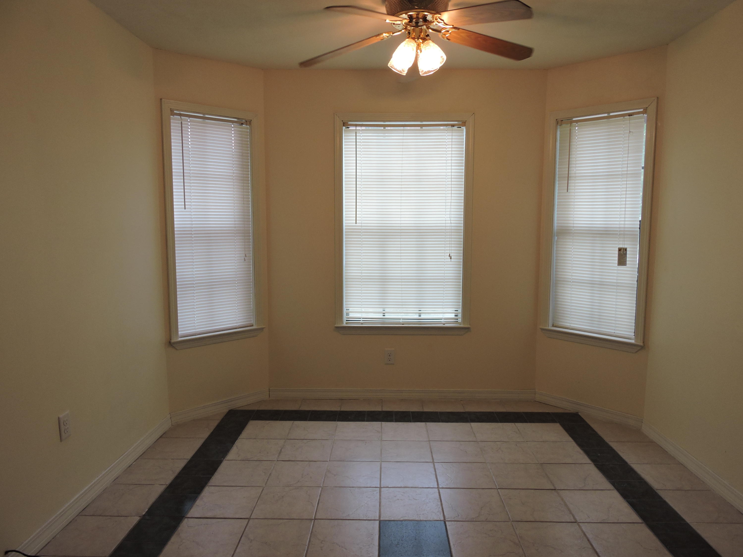 SHOAL CREEK S/D - Residential Lease