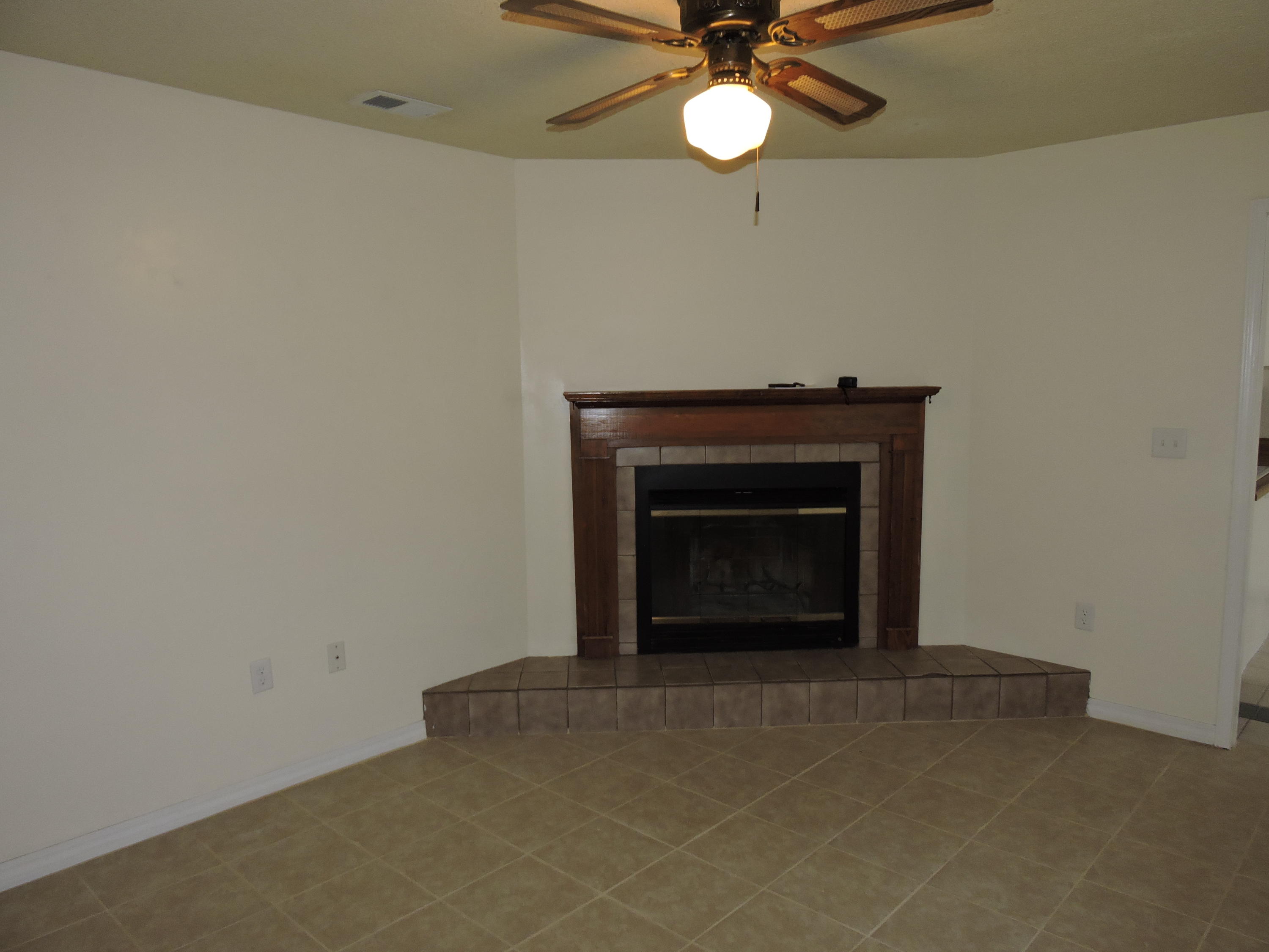 SHOAL CREEK S/D - Residential Lease