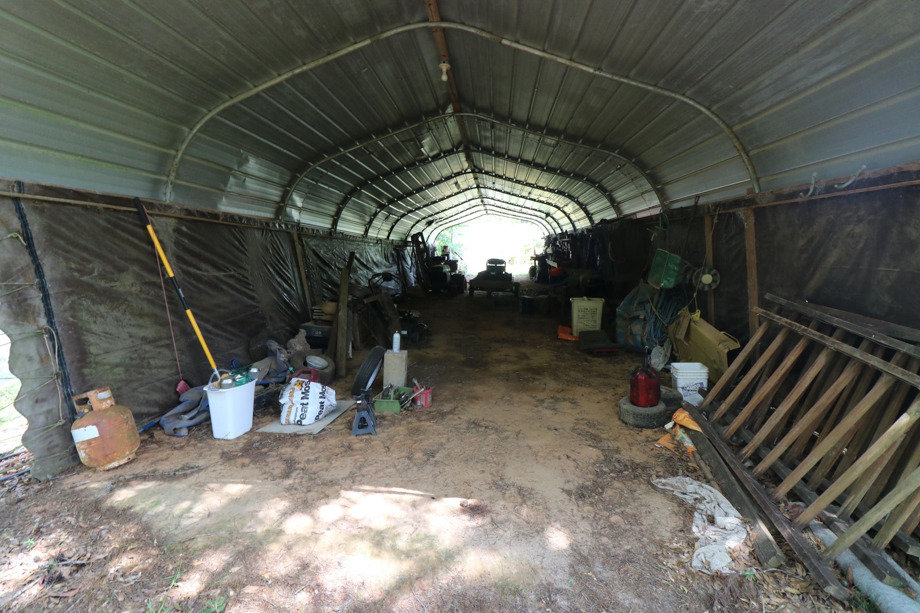 NO RECORDED SUBDIVISION - Residential