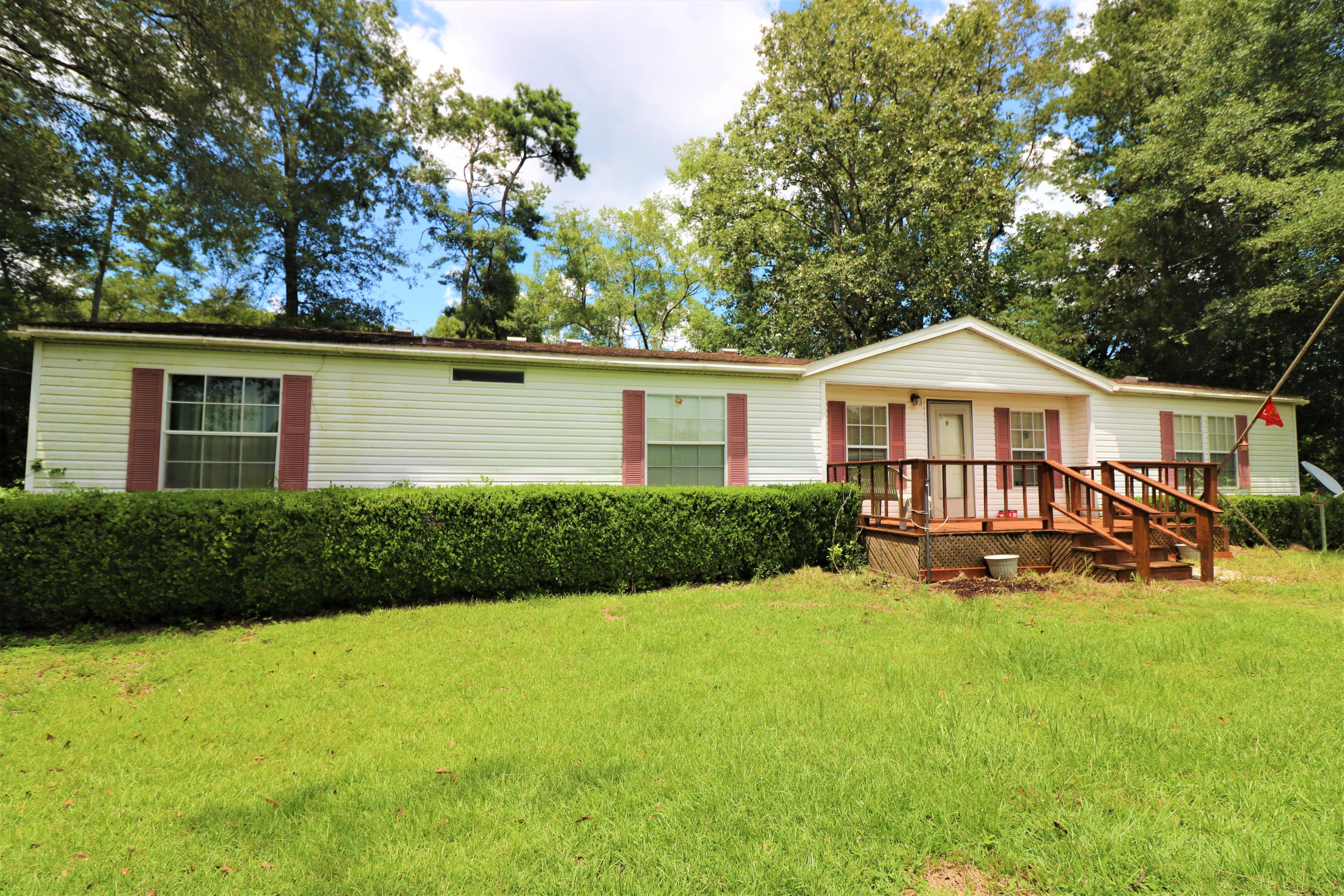 NO RECORDED SUBDIVISION - Residential