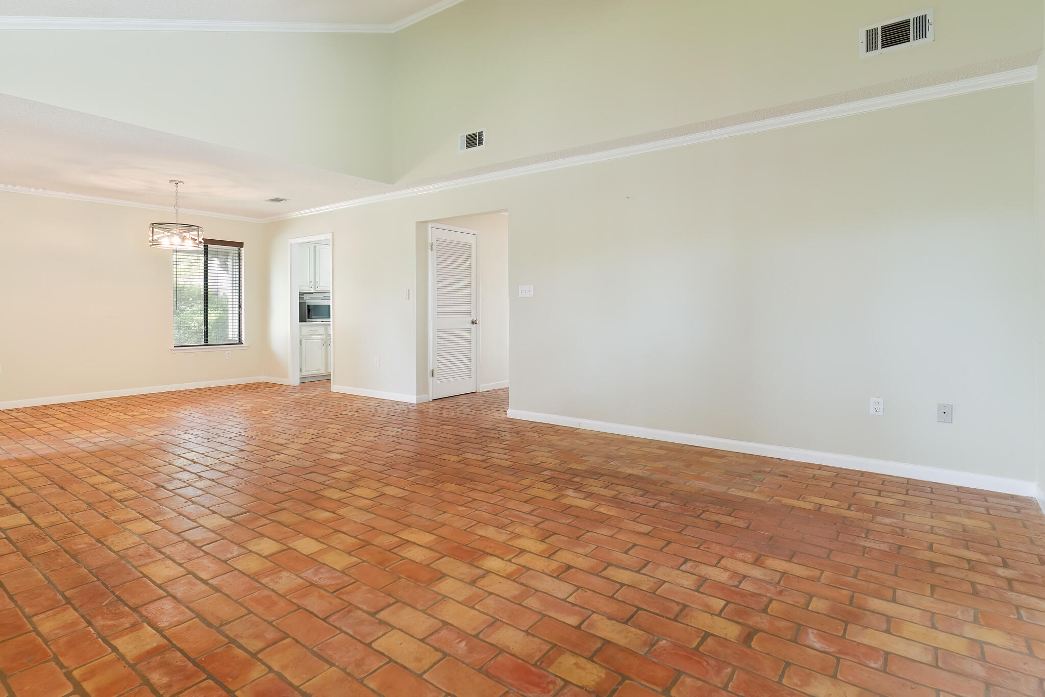 ROYAL OAK VILLAGE 2B - Residential