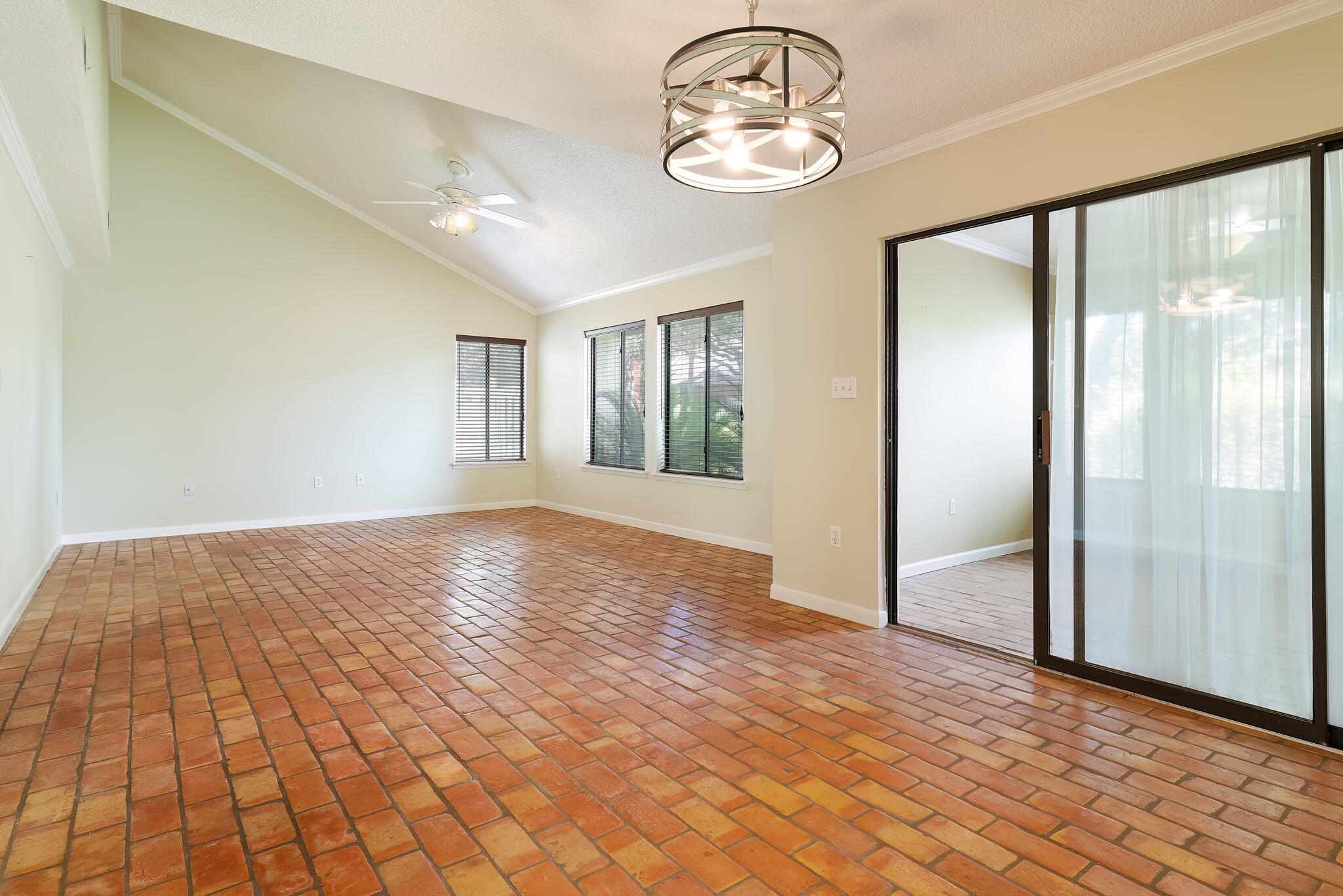 ROYAL OAK VILLAGE 2B - Residential