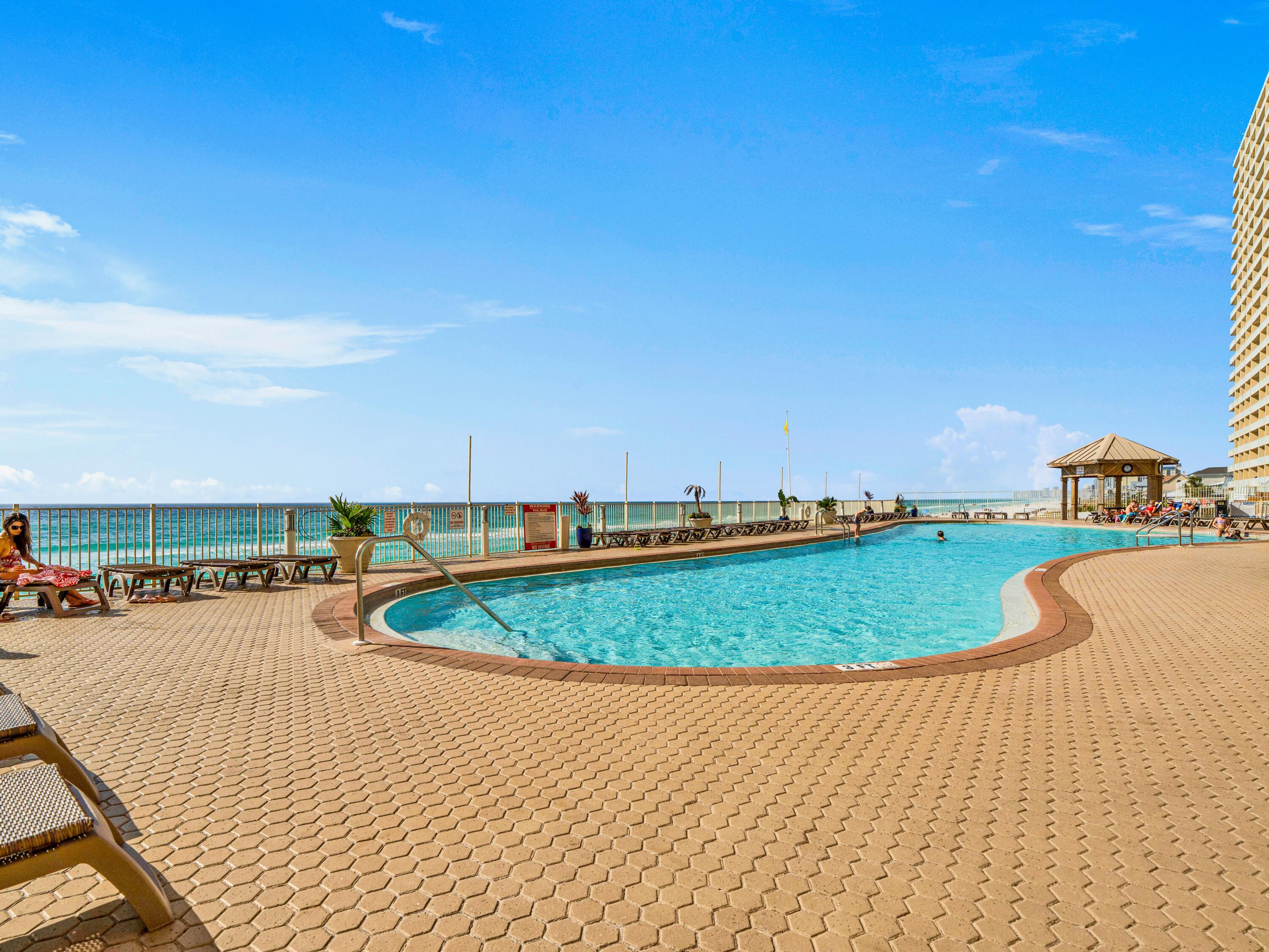 TREASURE ISLAND - Residential