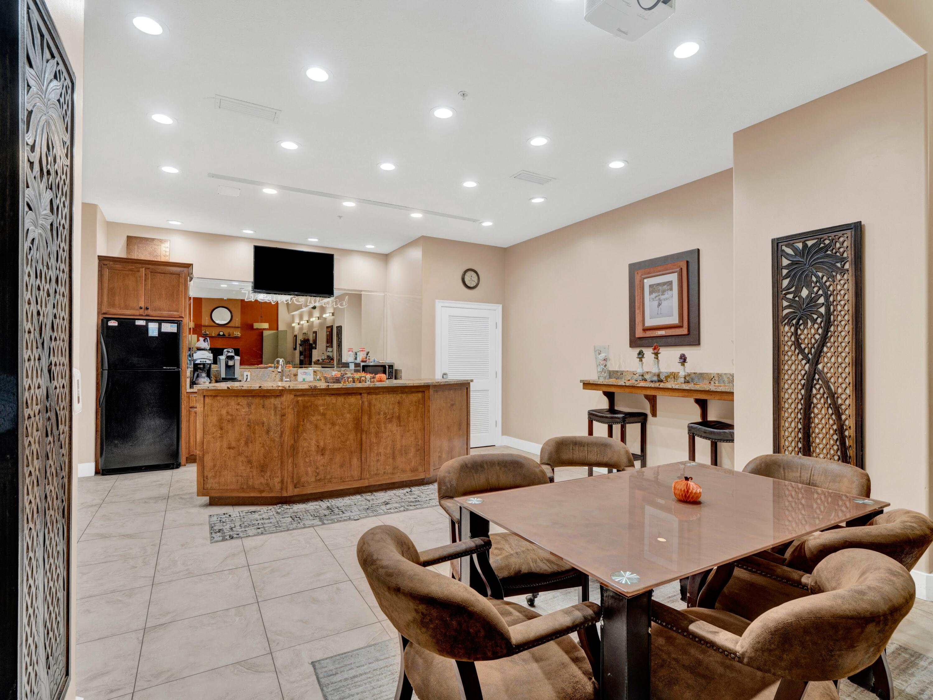 TREASURE ISLAND - Residential