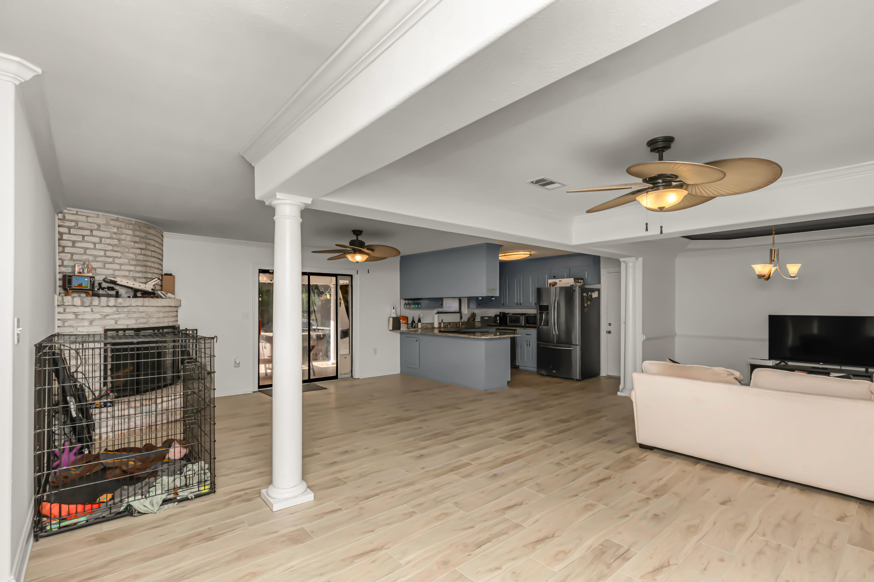 PALM ESTATES UNIT 4 - Residential