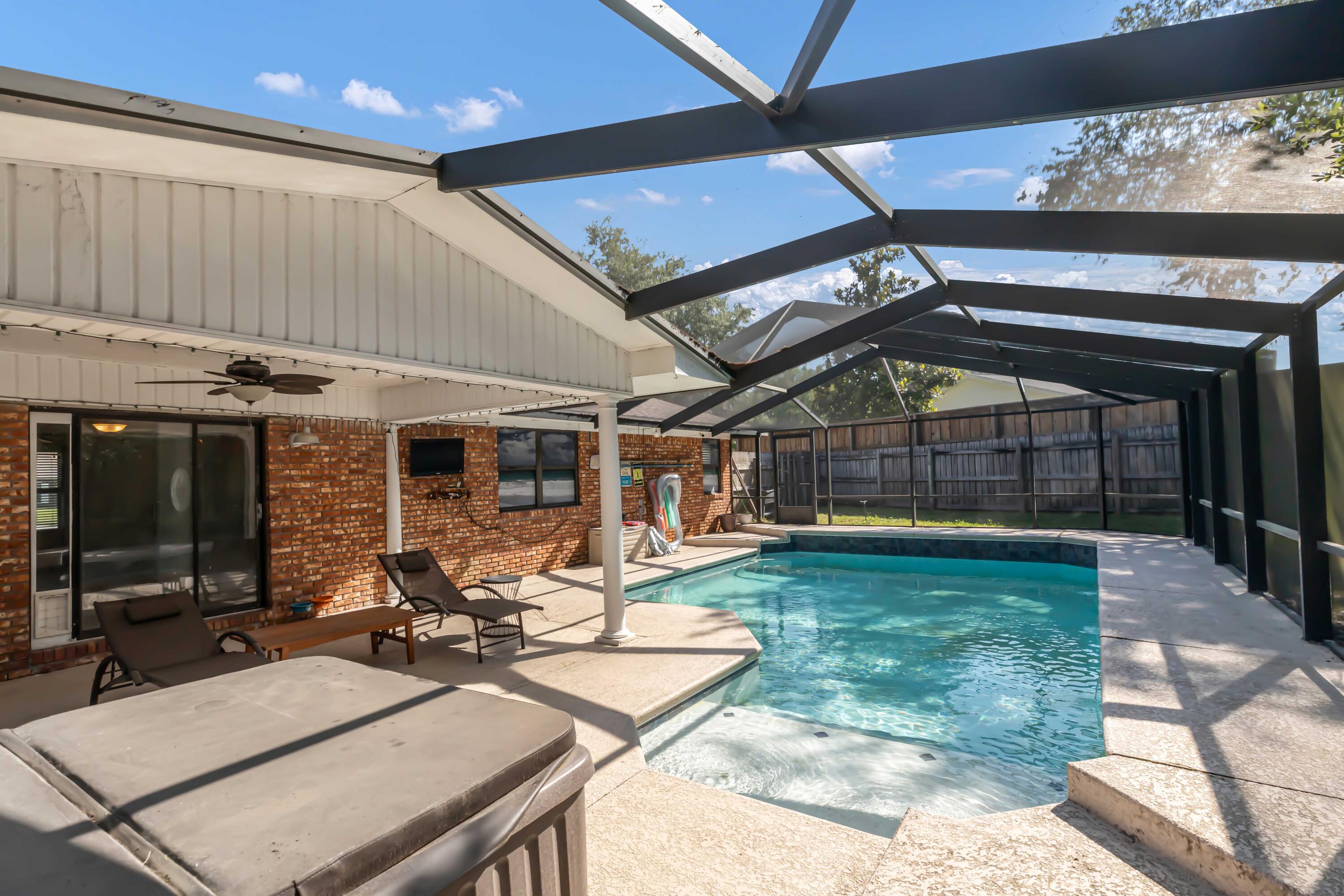 PALM ESTATES UNIT 4 - Residential