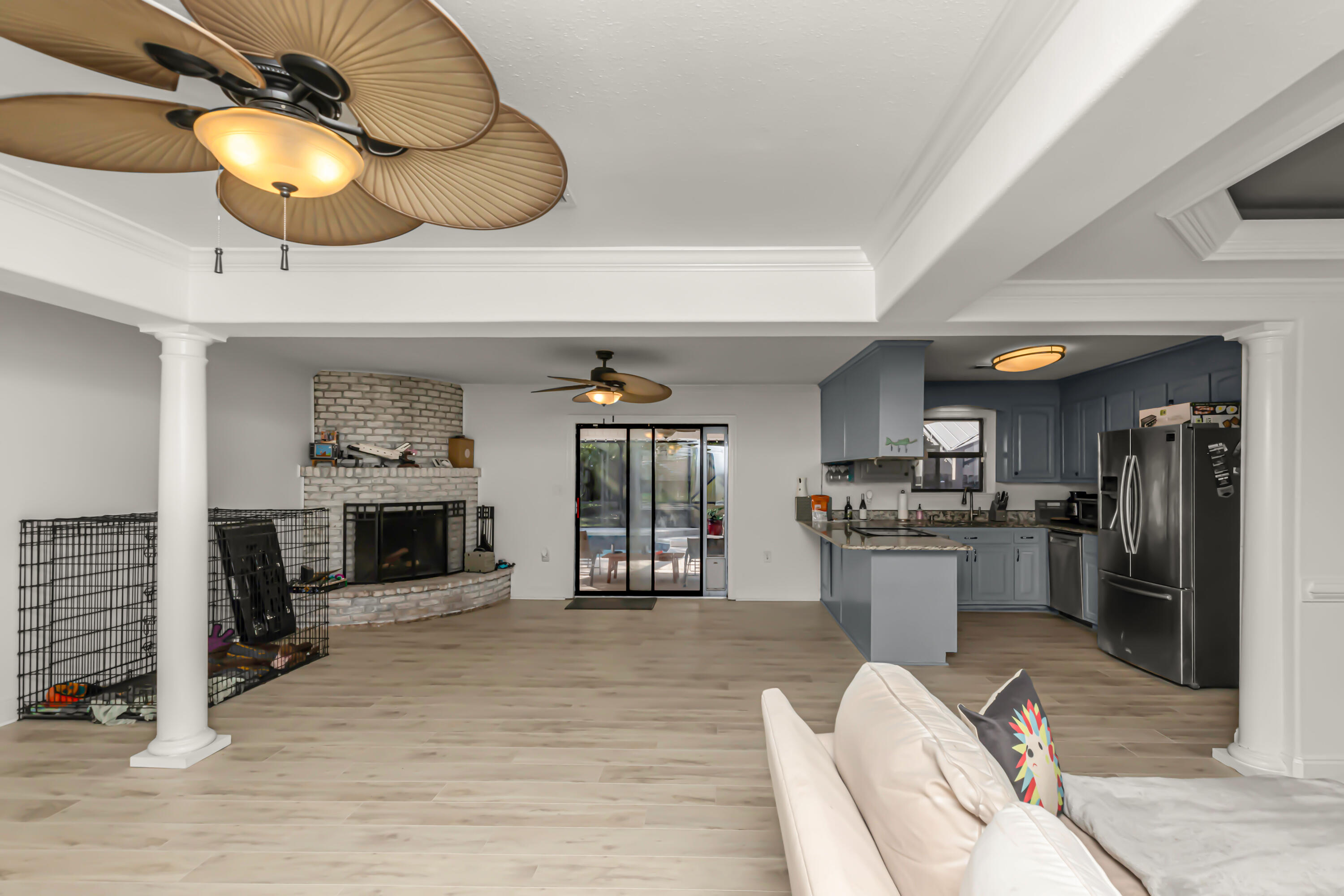 PALM ESTATES UNIT 4 - Residential