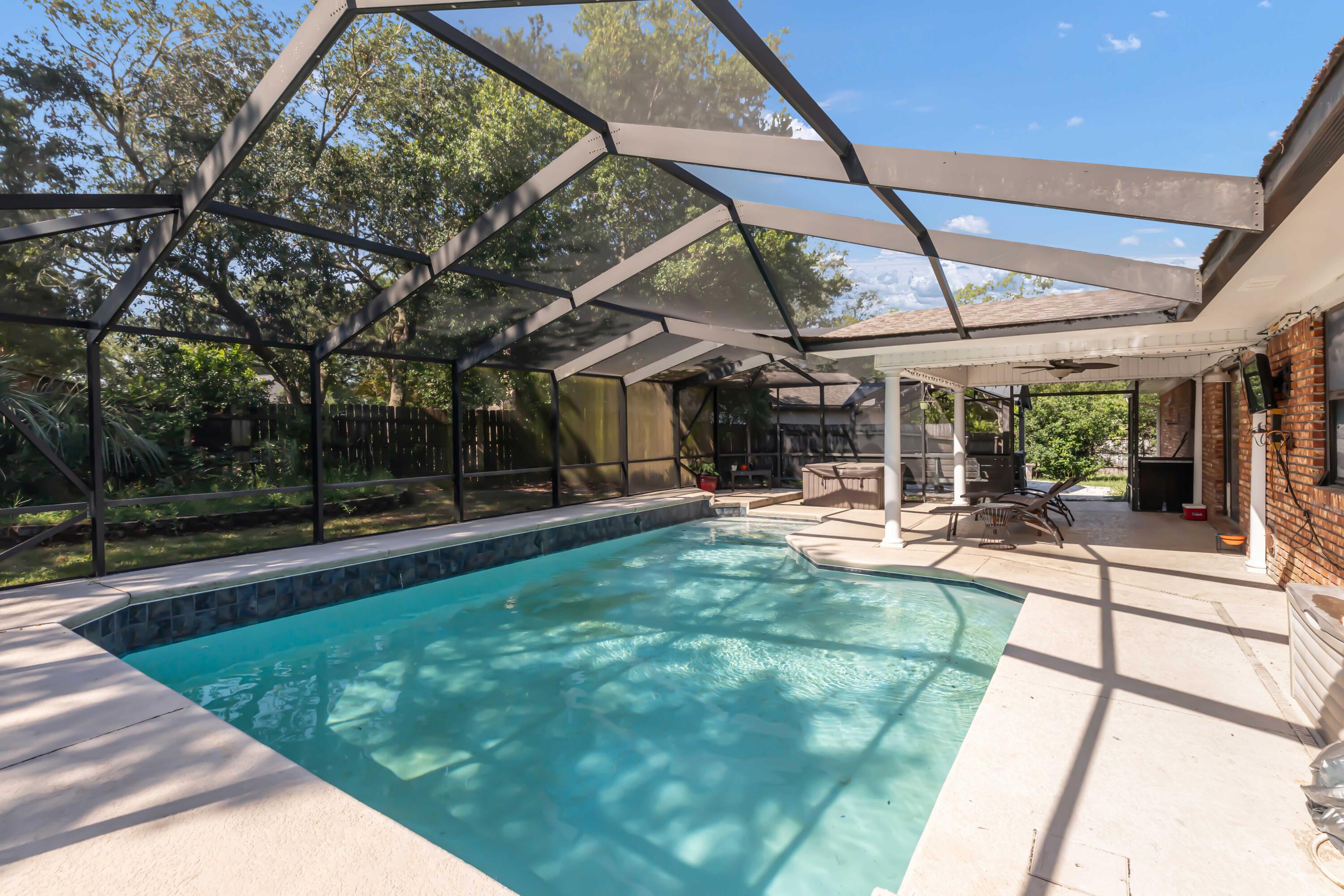 PALM ESTATES UNIT 4 - Residential