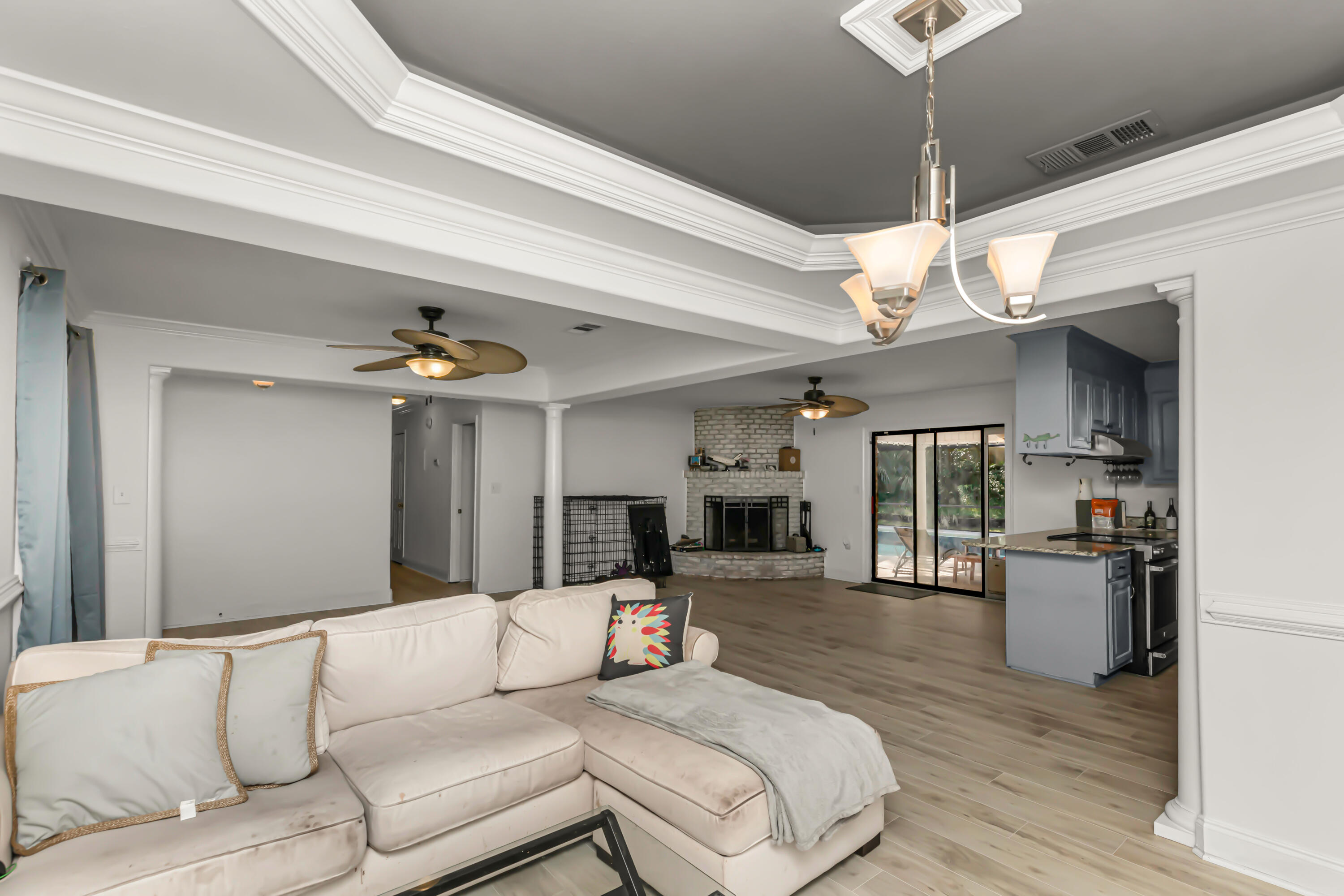 PALM ESTATES UNIT 4 - Residential