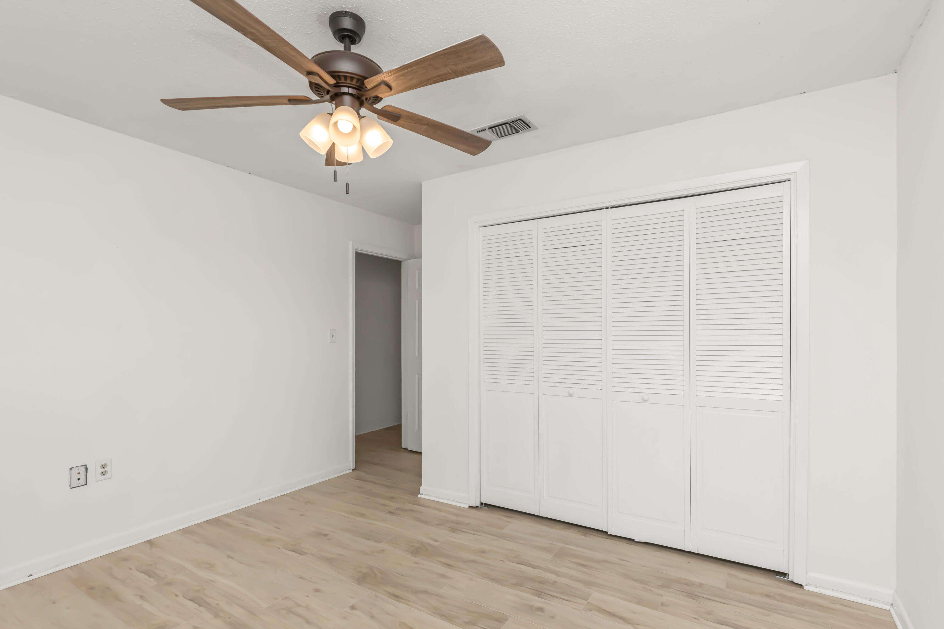 PALM ESTATES UNIT 4 - Residential