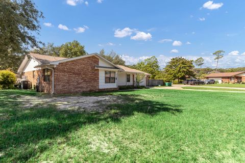 A home in Niceville