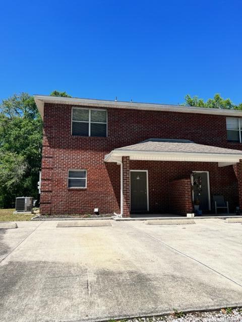 Two story 2 bedroom, 1.5 bath townhome. Wood laminate and tile flooring in the common areas with carpet on stairs and in both bedrooms. Back patio is covered. New tile downstairs, granite in kitchen. Call Coastal Realty for more information. *All Coastal Realty Services residents are enrolled in the Resident Benefits Package (RBP) which includes renters insurance, HVAC air filter delivery and our best-in-class resident rewards program, and much more! More details upon application.*