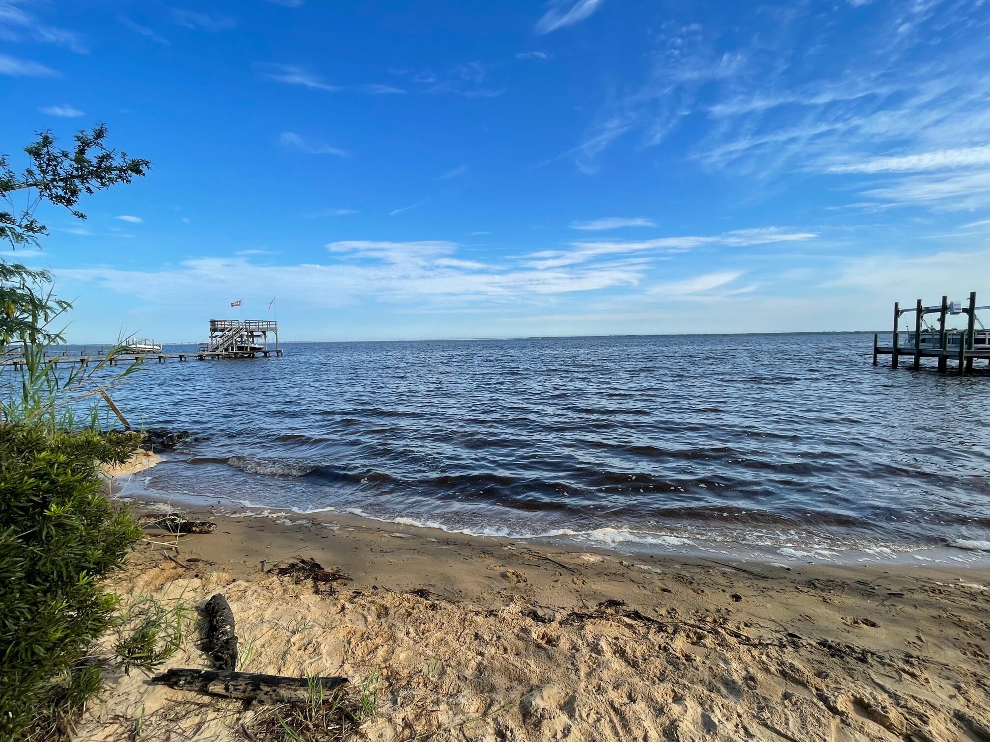 MAGNOLIA BEACH - Land