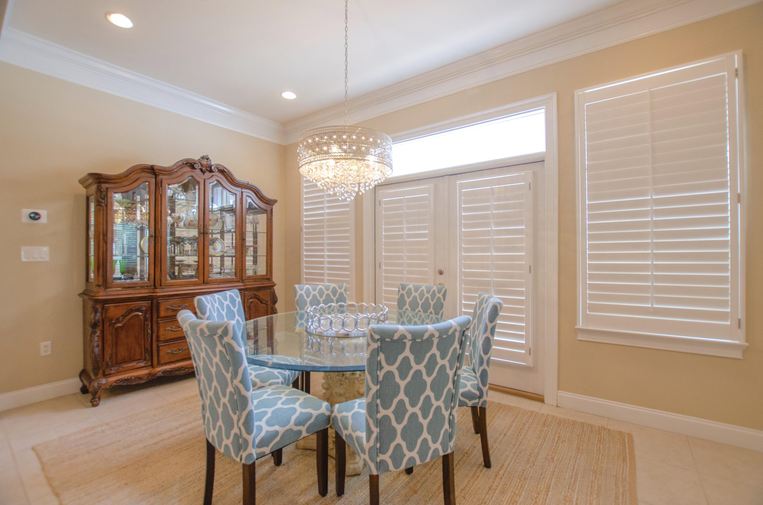 FAIRWAY VILLAS - Residential