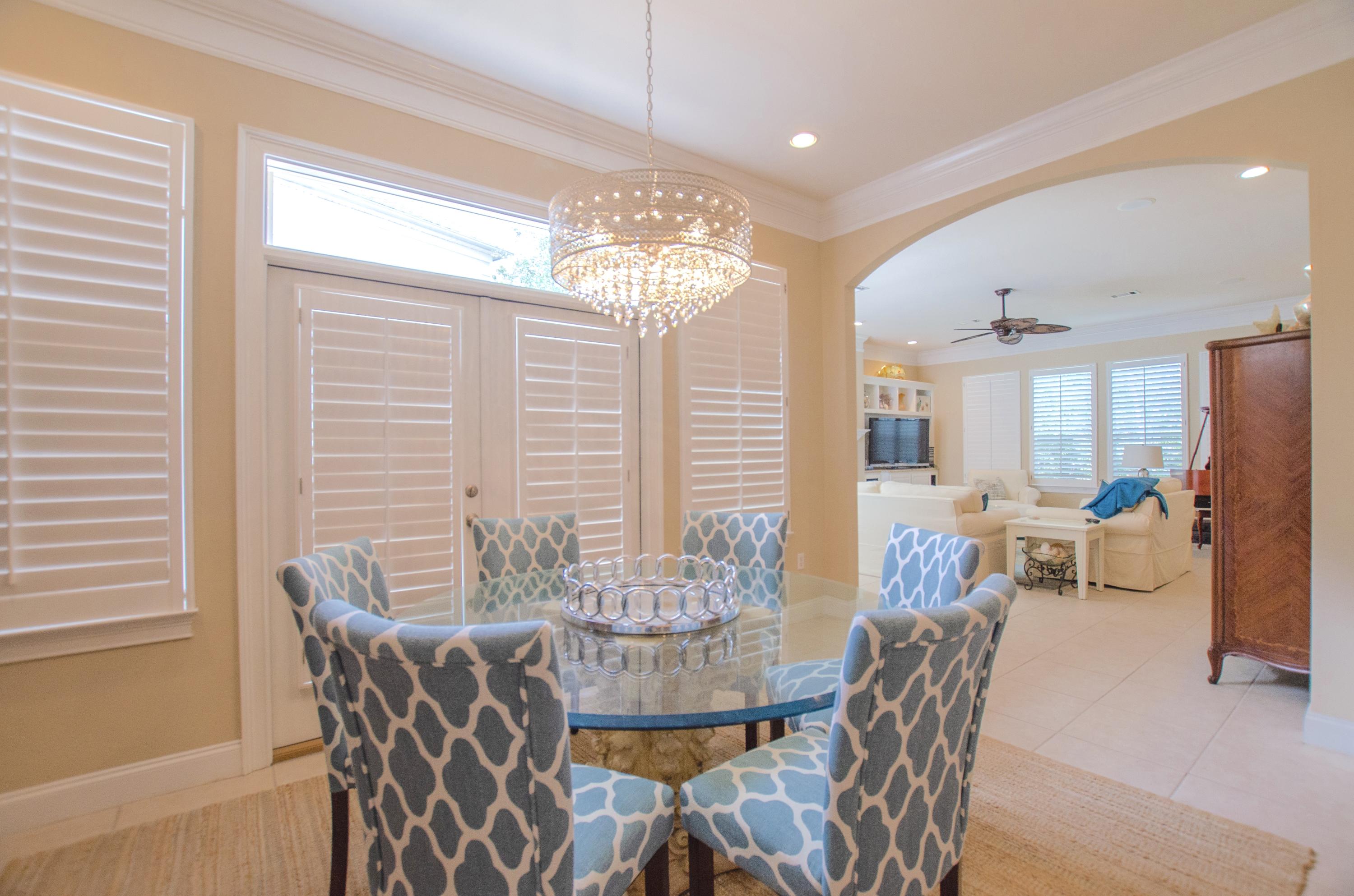 FAIRWAY VILLAS - Residential