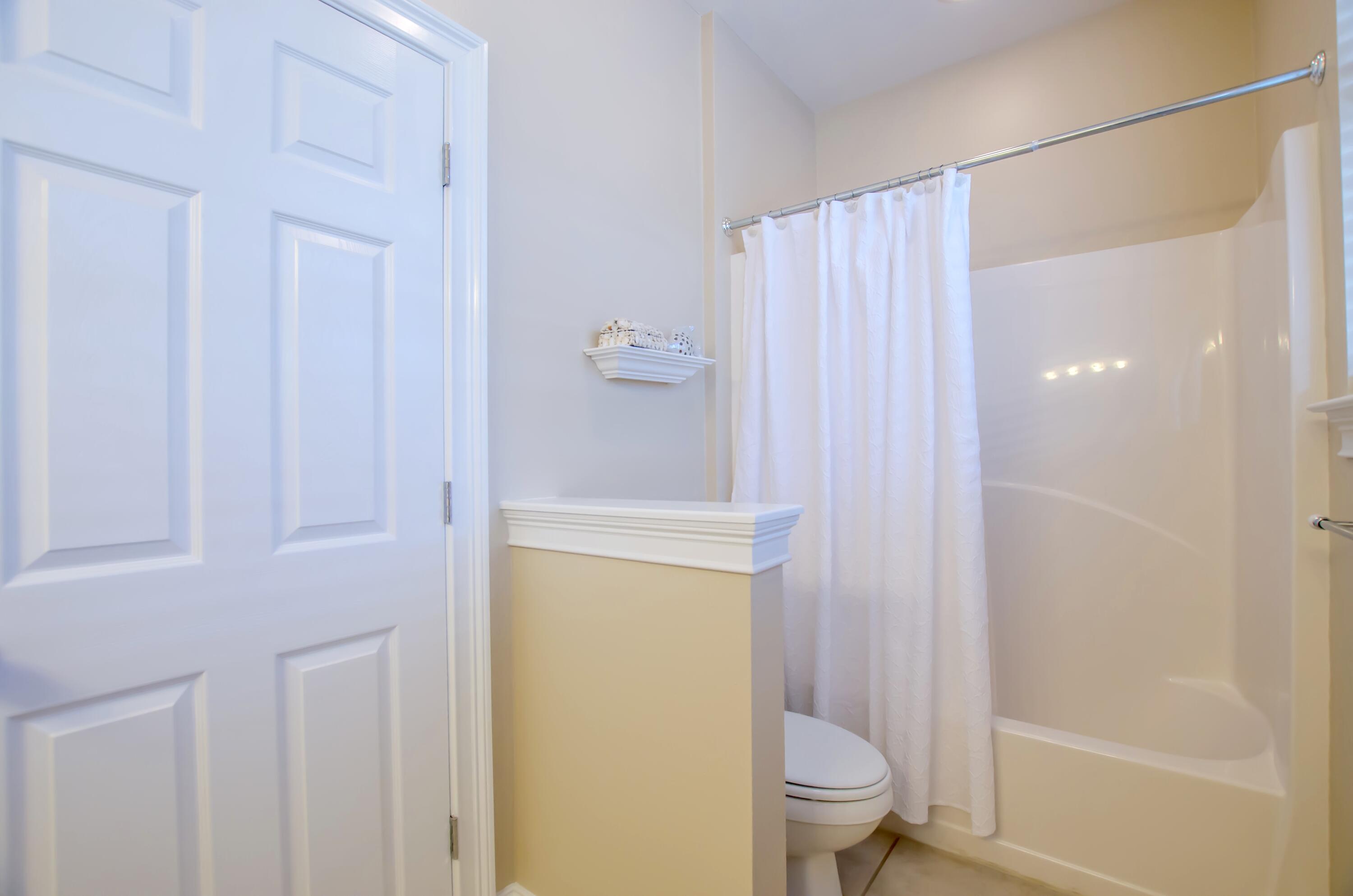 FAIRWAY VILLAS - Residential