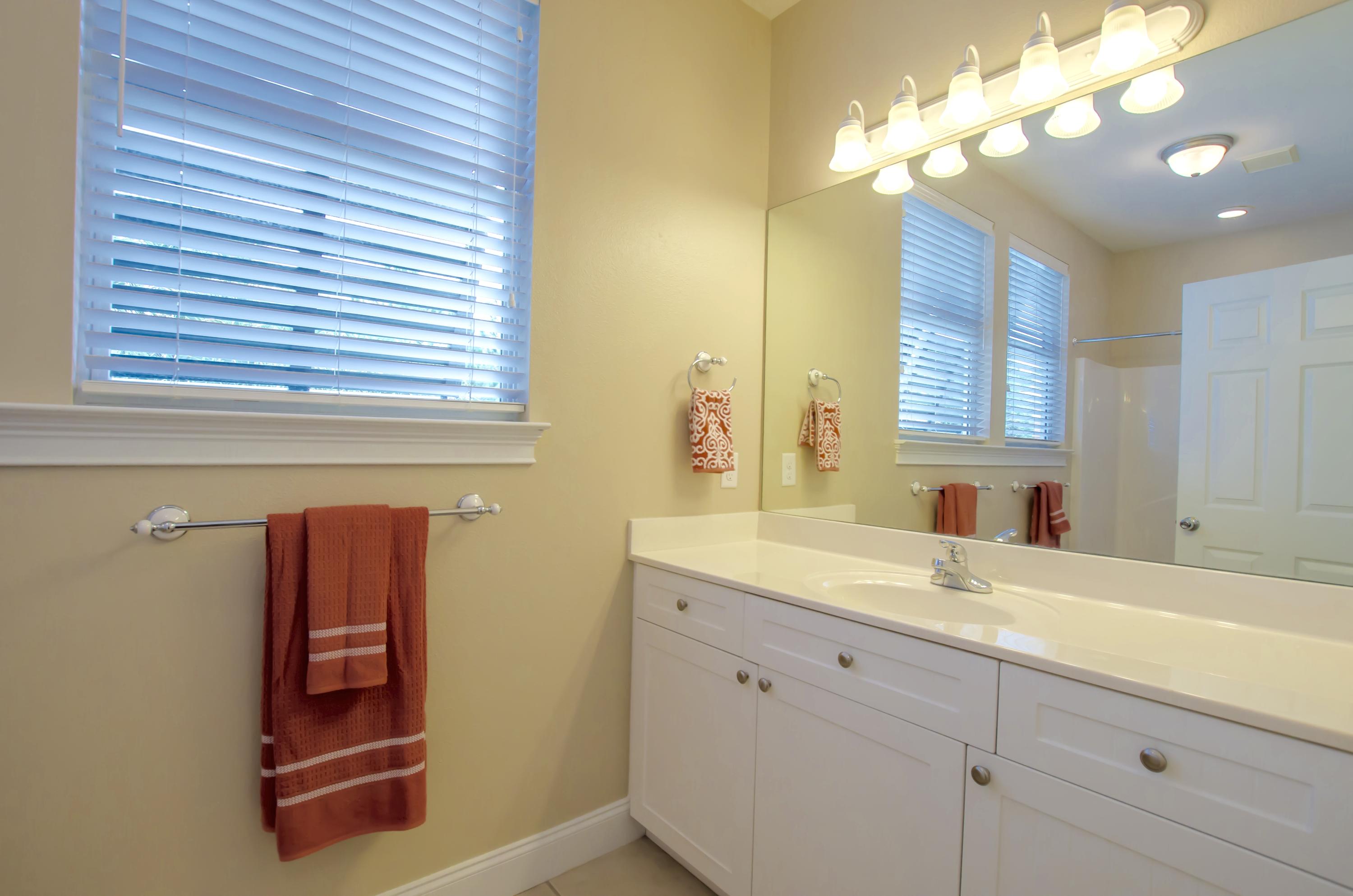 FAIRWAY VILLAS - Residential