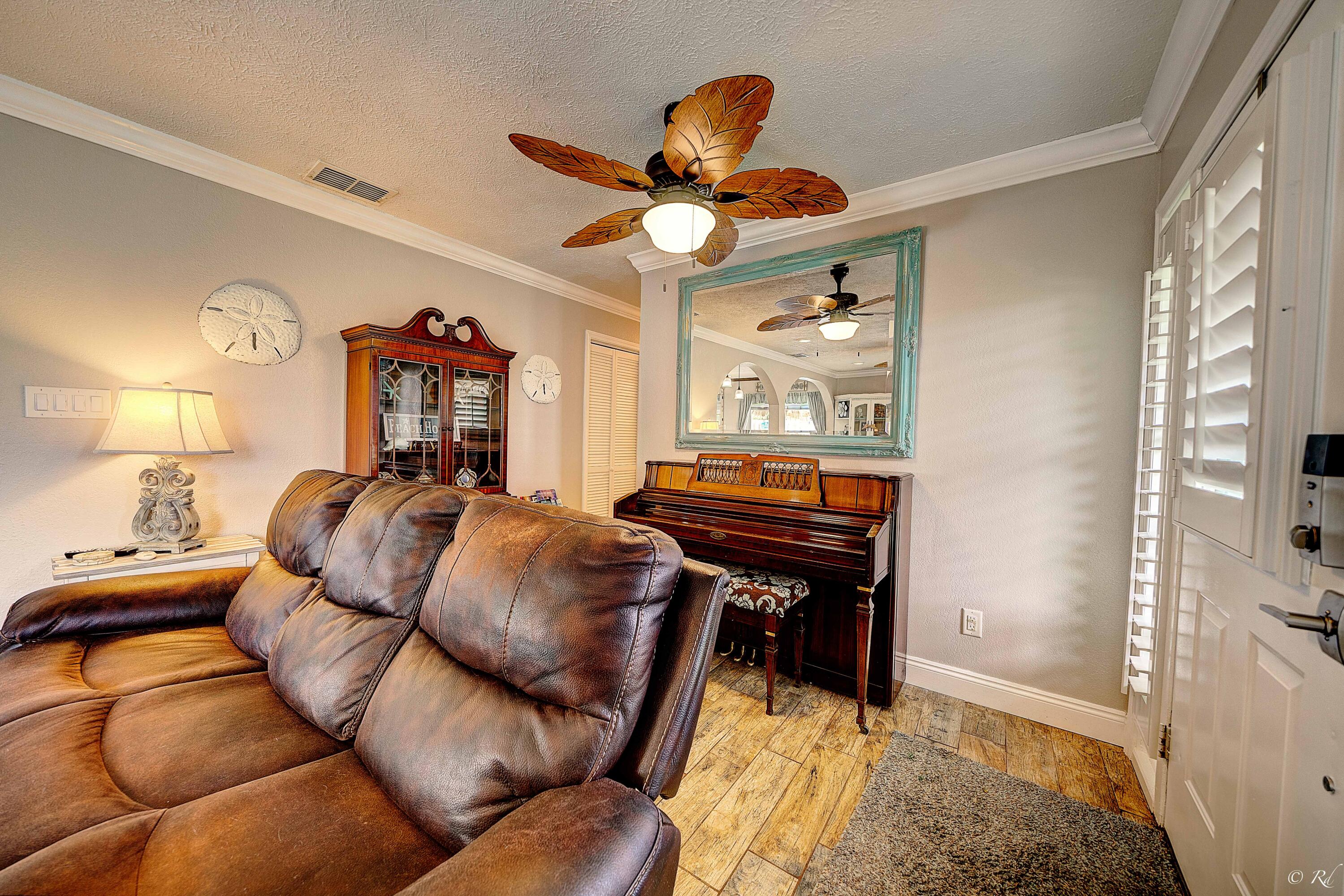 MIRAMAR HEIGHTS - Residential