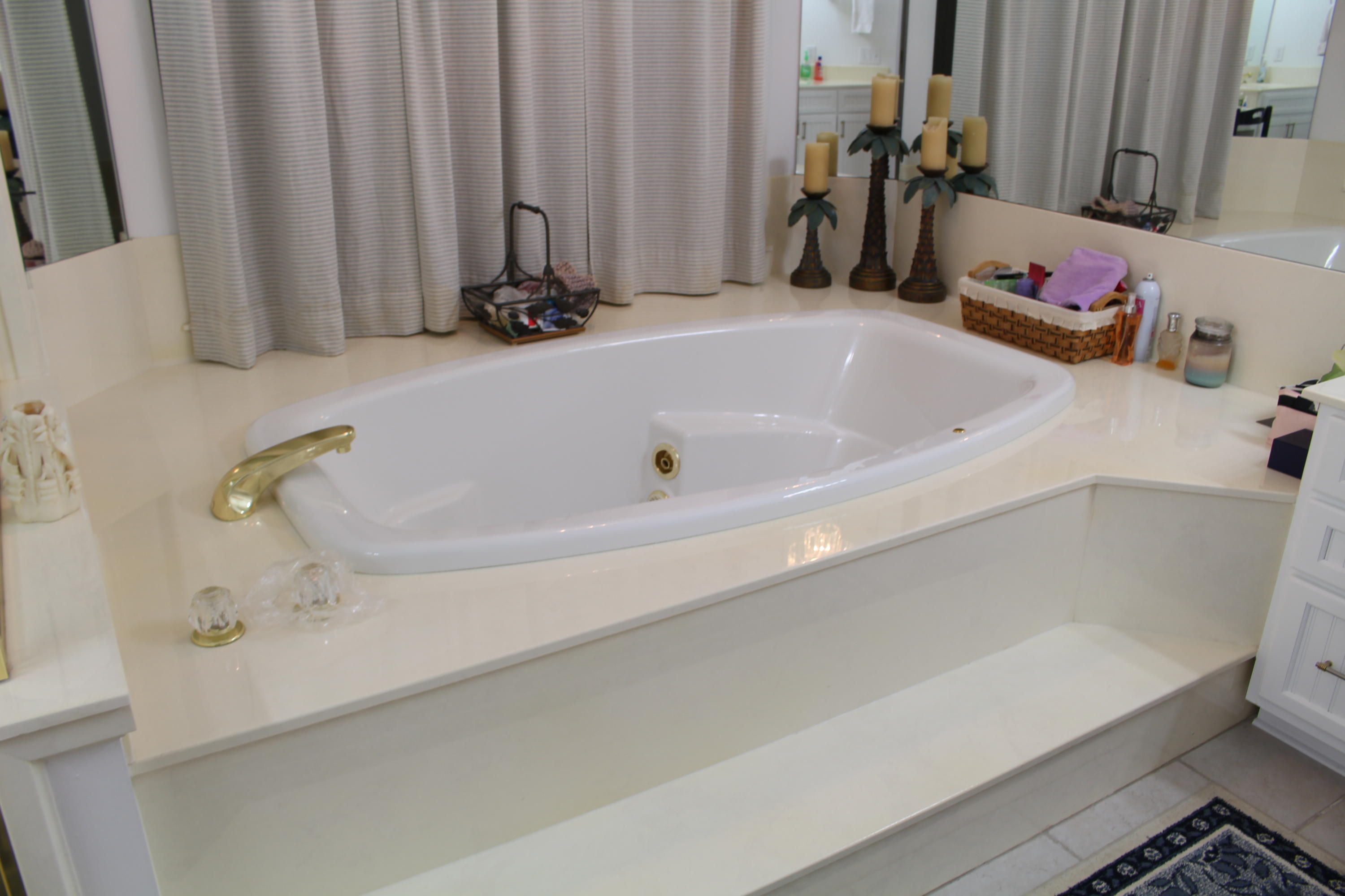 DANA POINTE - Residential