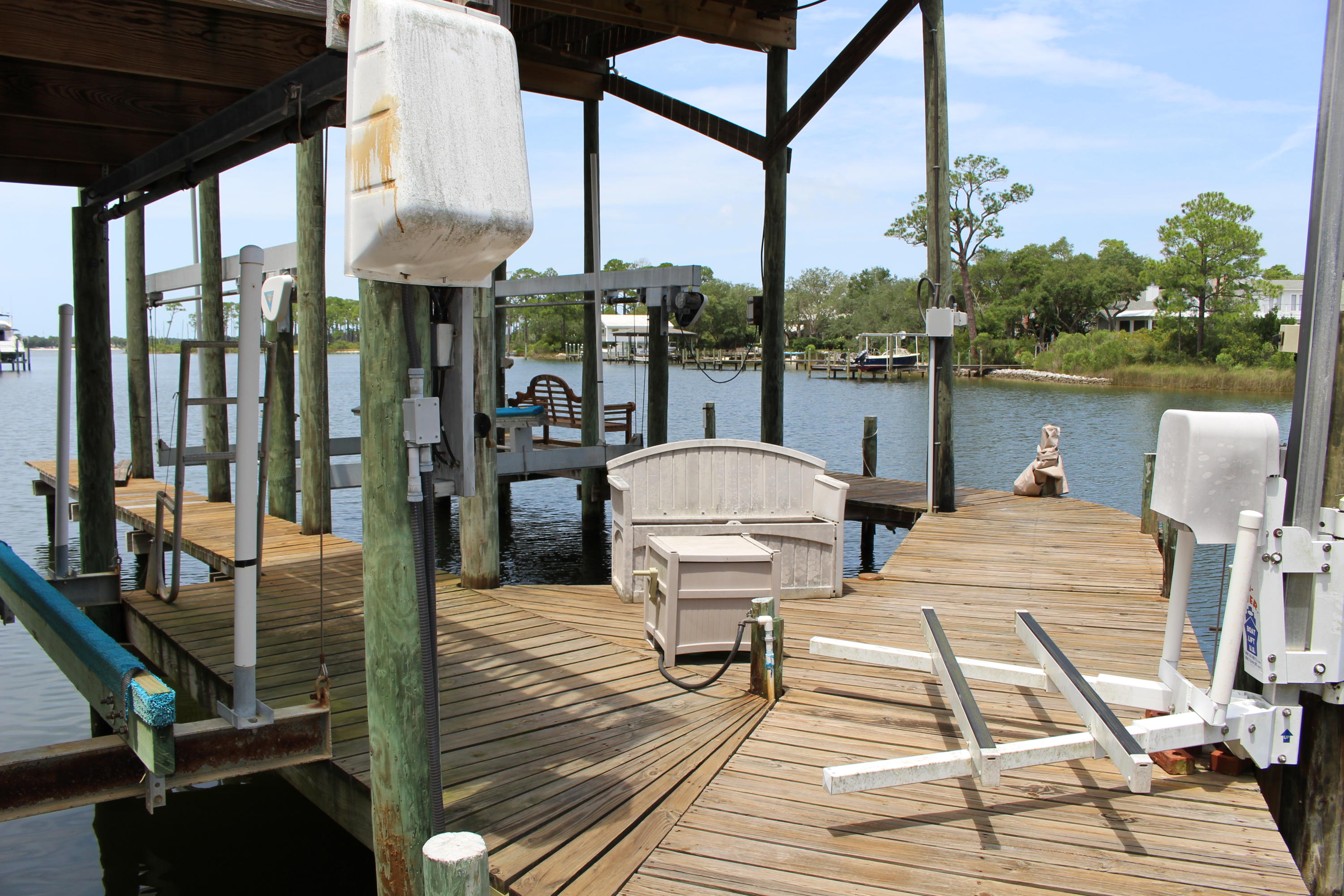 DANA POINTE - Residential