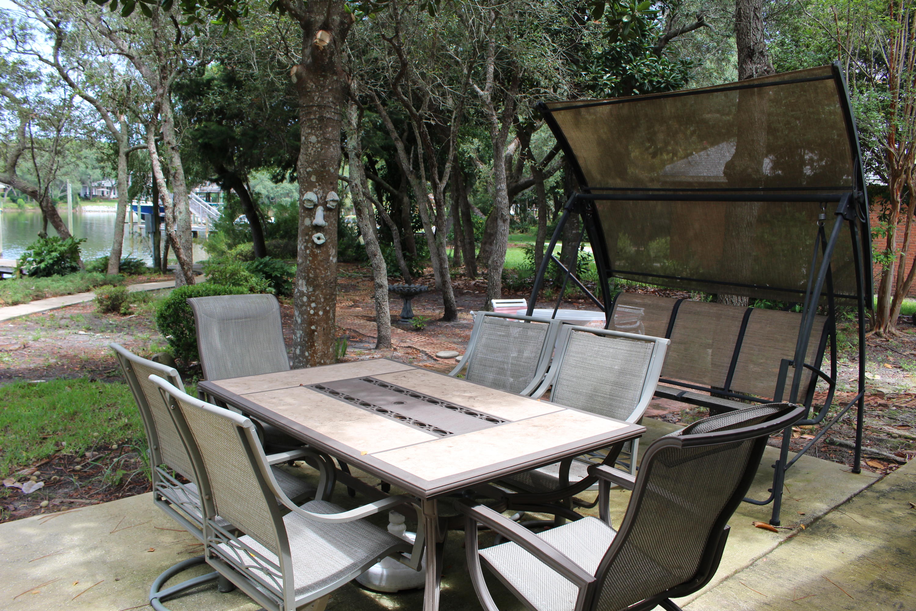 DANA POINTE - Residential