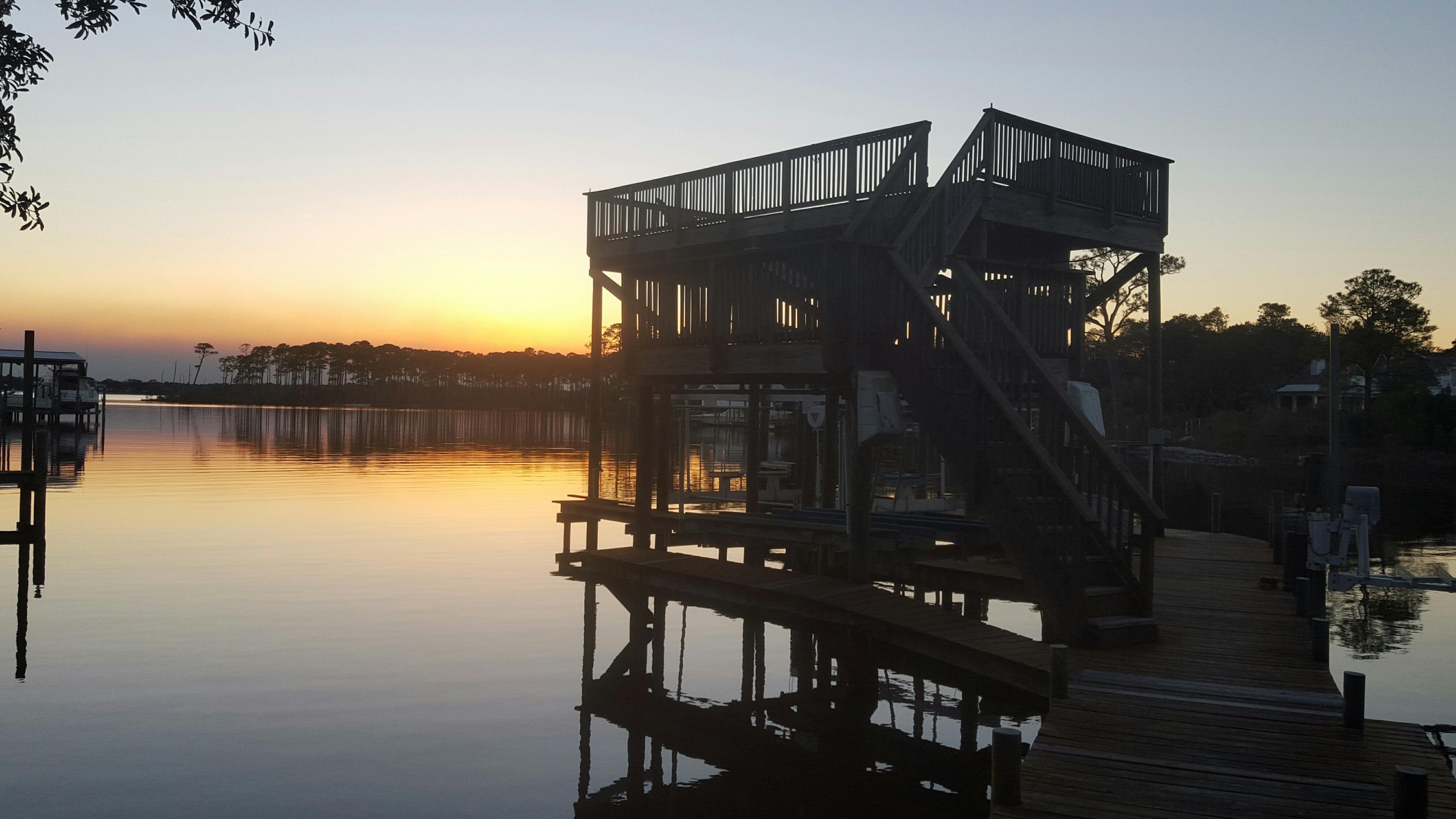 DANA POINTE - Residential