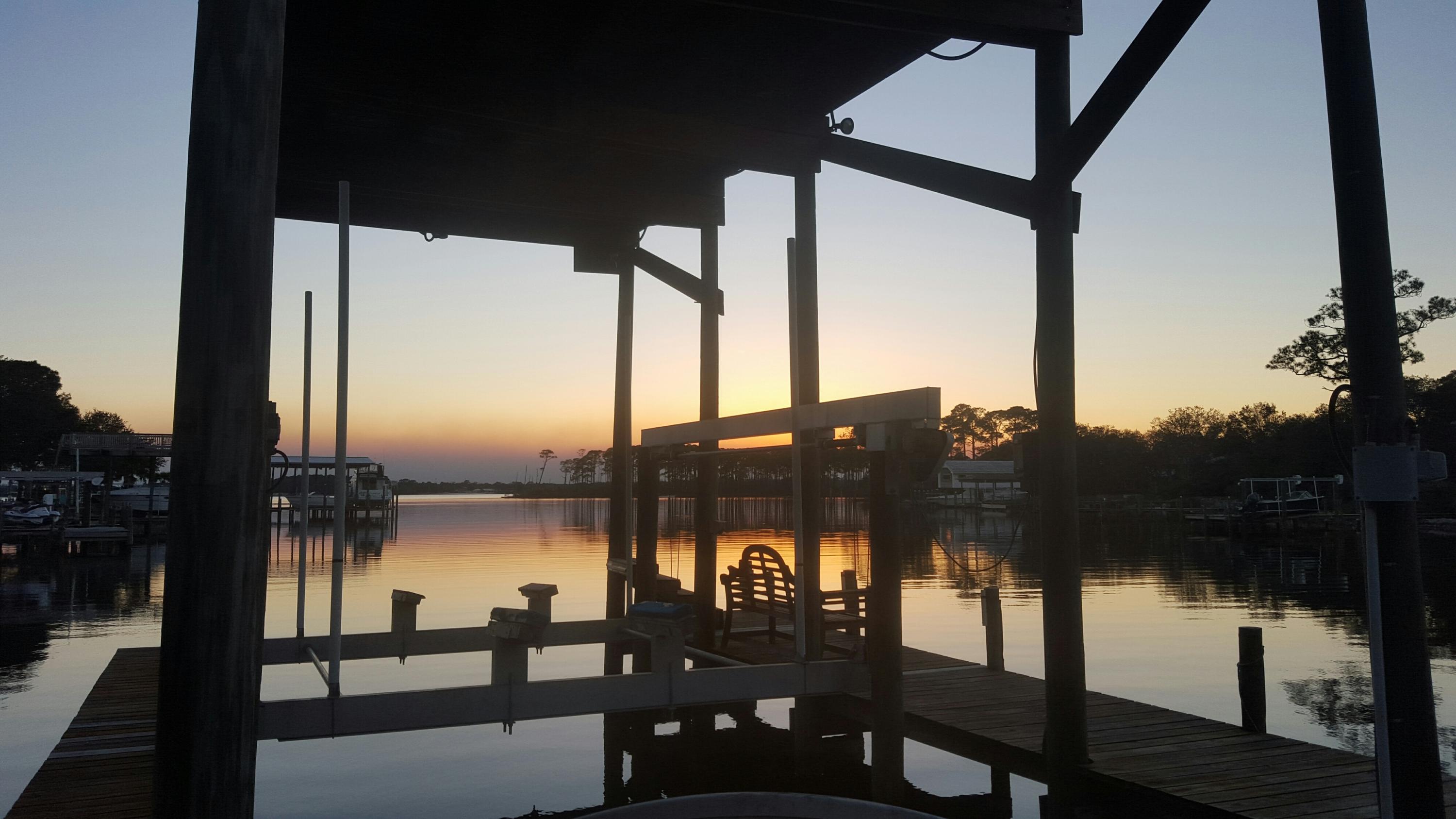 DANA POINTE - Residential