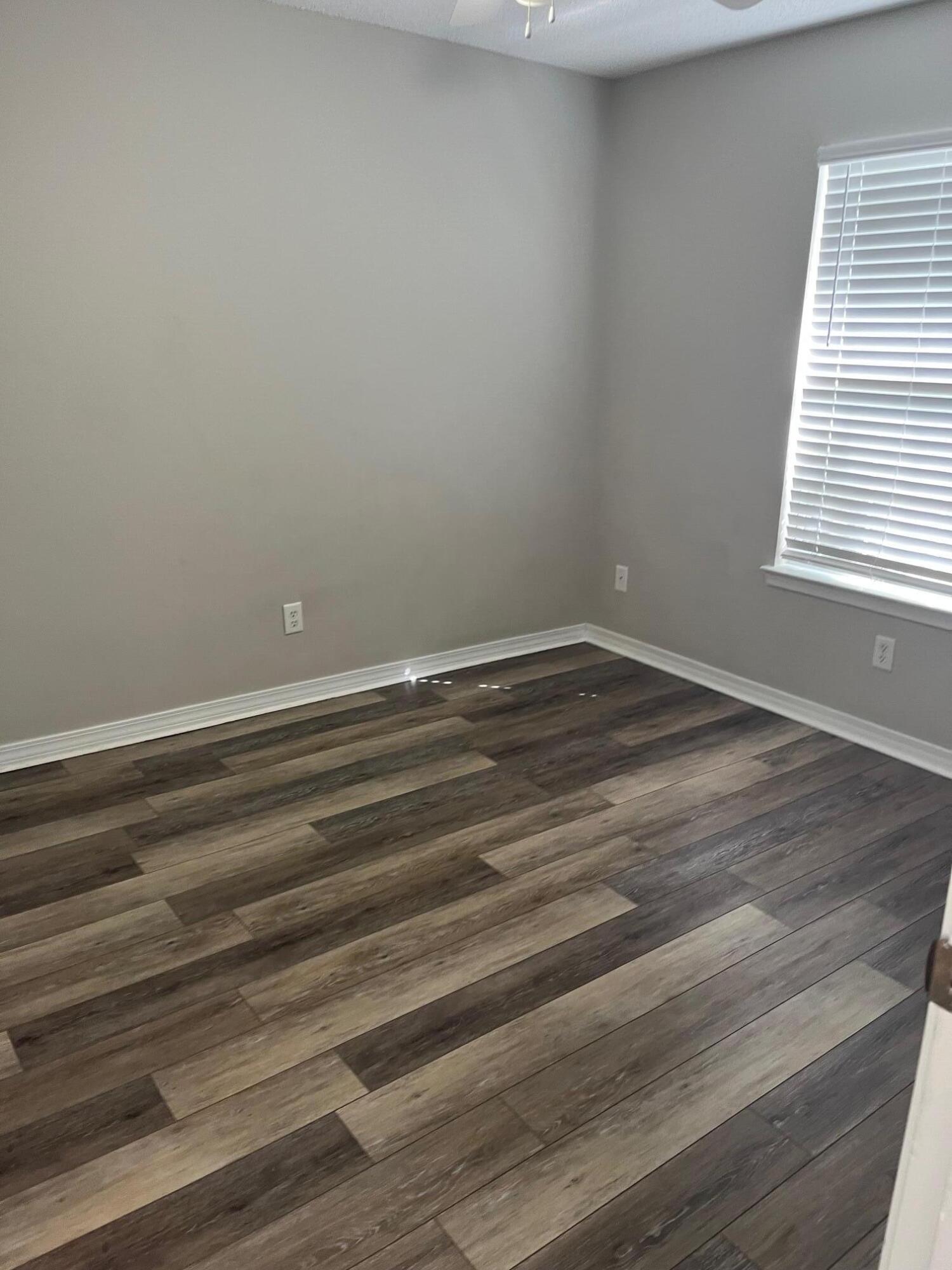 SHANYN TAYLOR OAKS - Residential