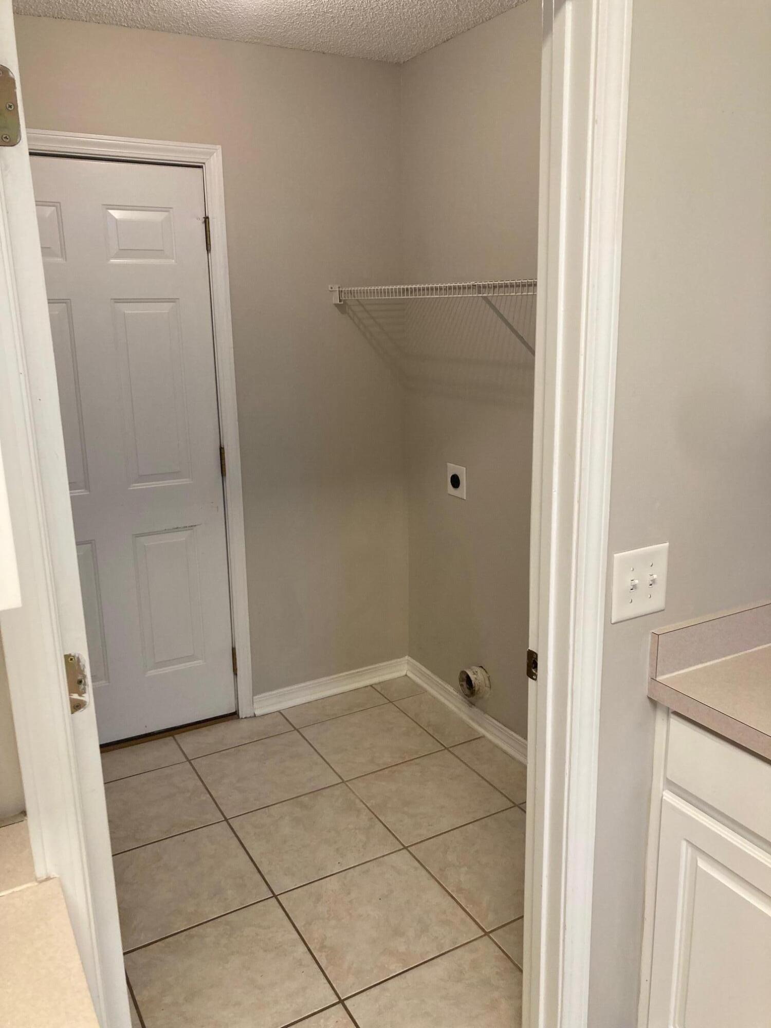 SHANYN TAYLOR OAKS - Residential