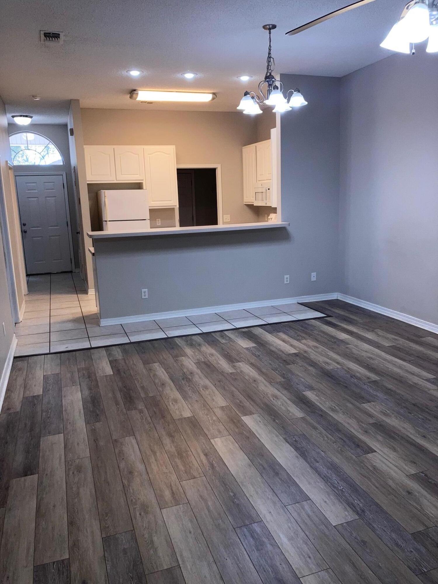 SHANYN TAYLOR OAKS - Residential