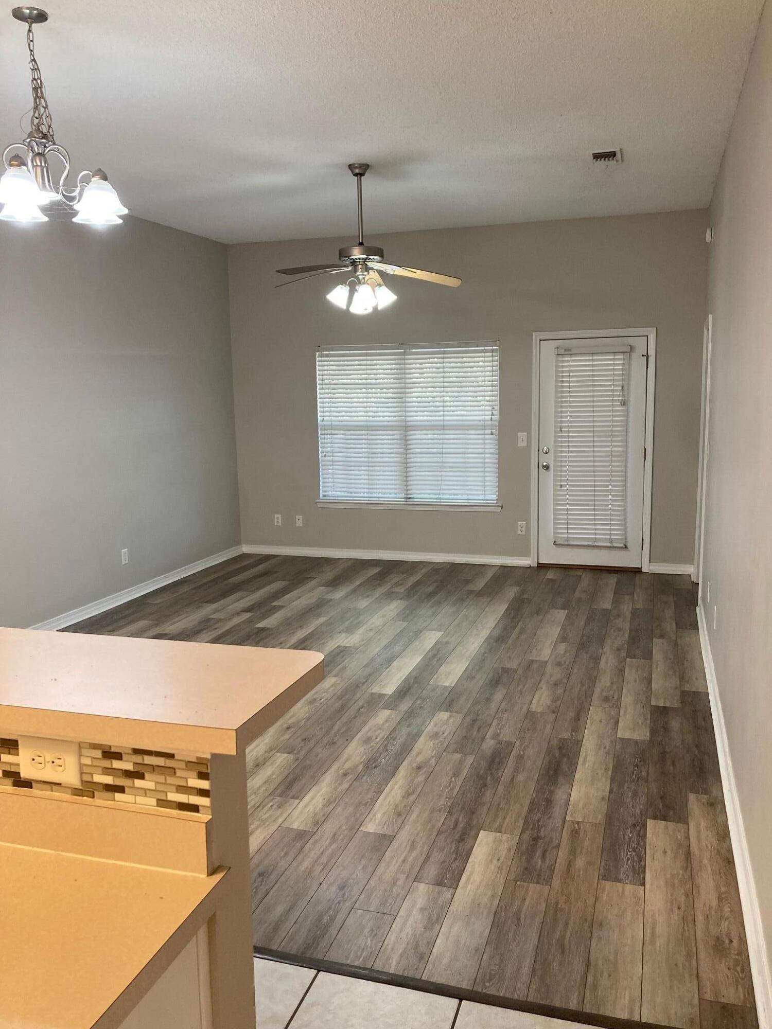 SHANYN TAYLOR OAKS - Residential