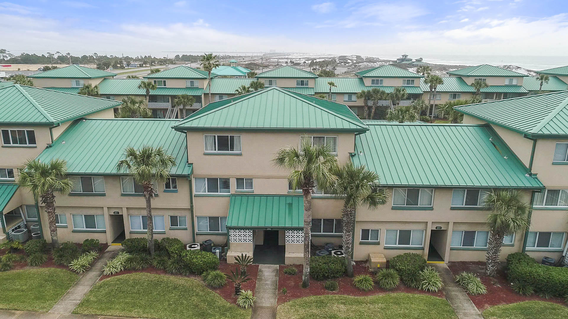 SEASPRAY CONDO - Residential