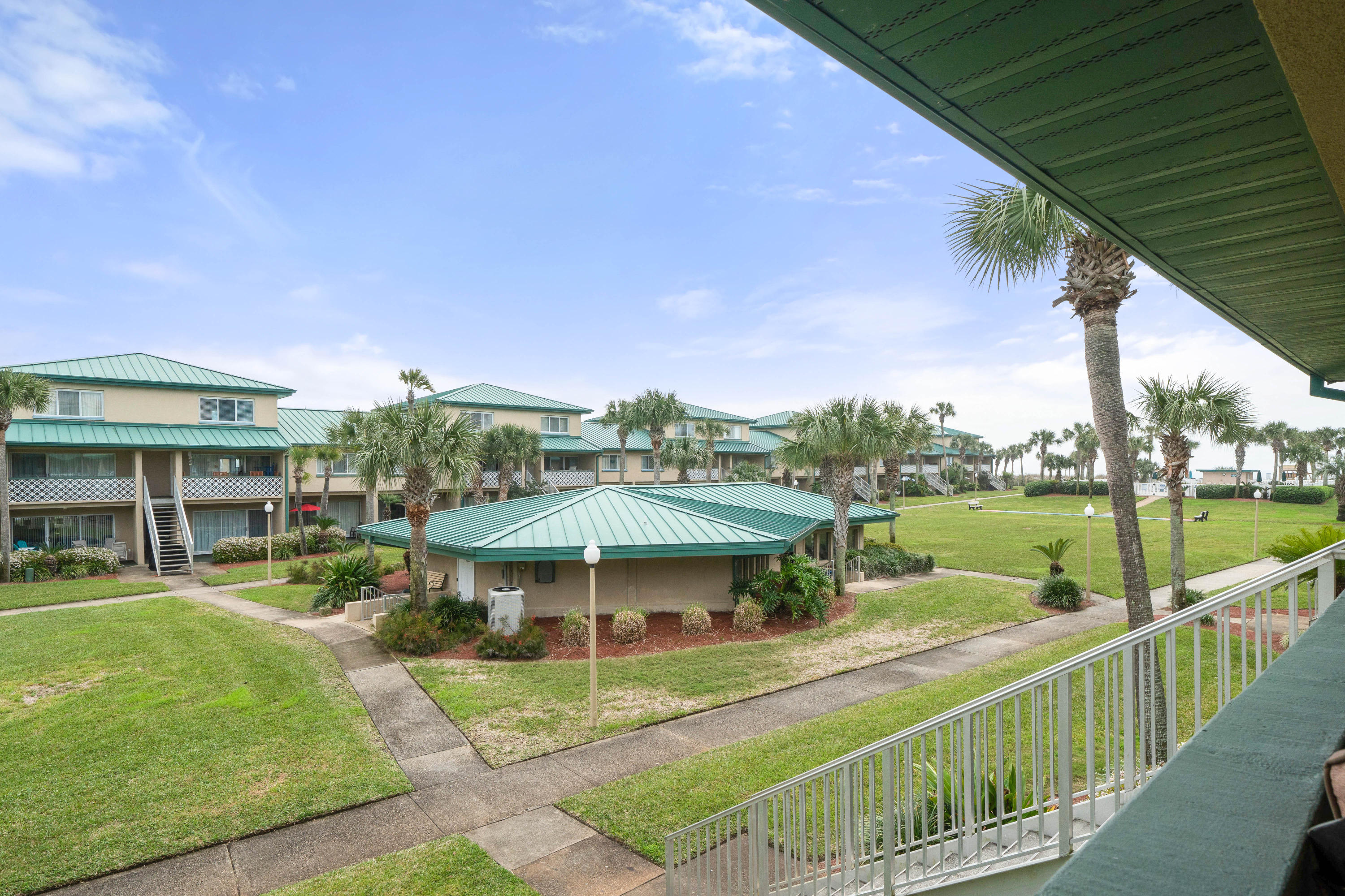 SEASPRAY CONDO - Residential