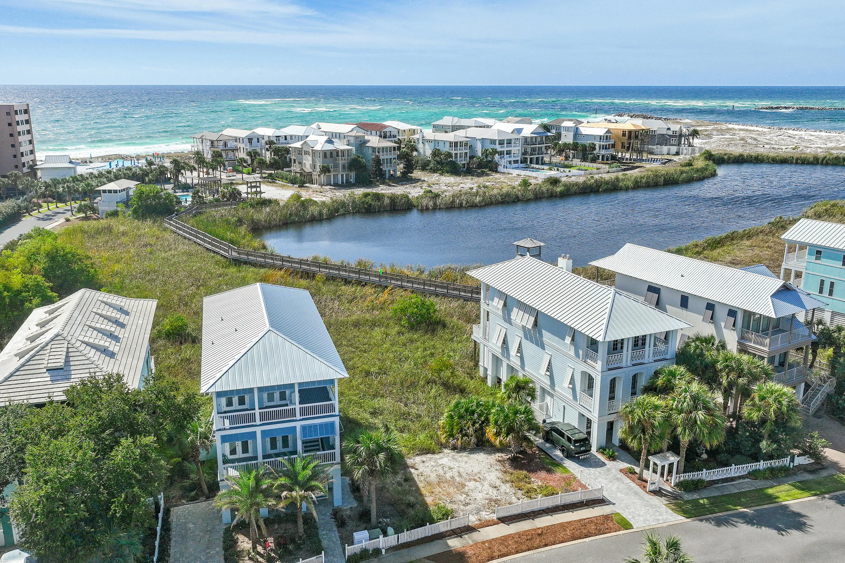 Destin, Florida, 32541, United States, 3 Bedrooms Bedrooms, ,3 BathroomsBathrooms,Residential,Active,1972061
