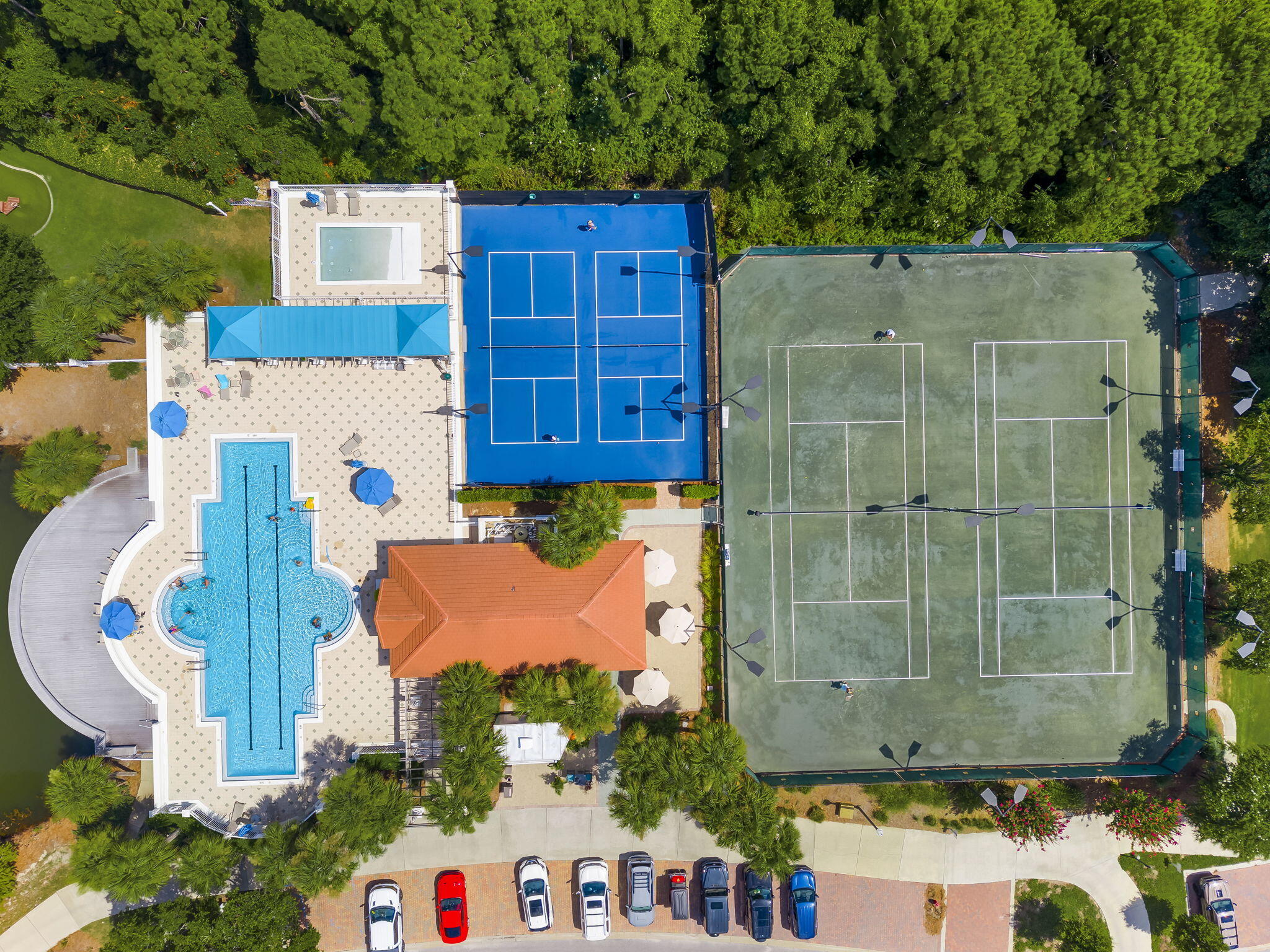 REGATTA BAY GOLF VILLAS - Residential