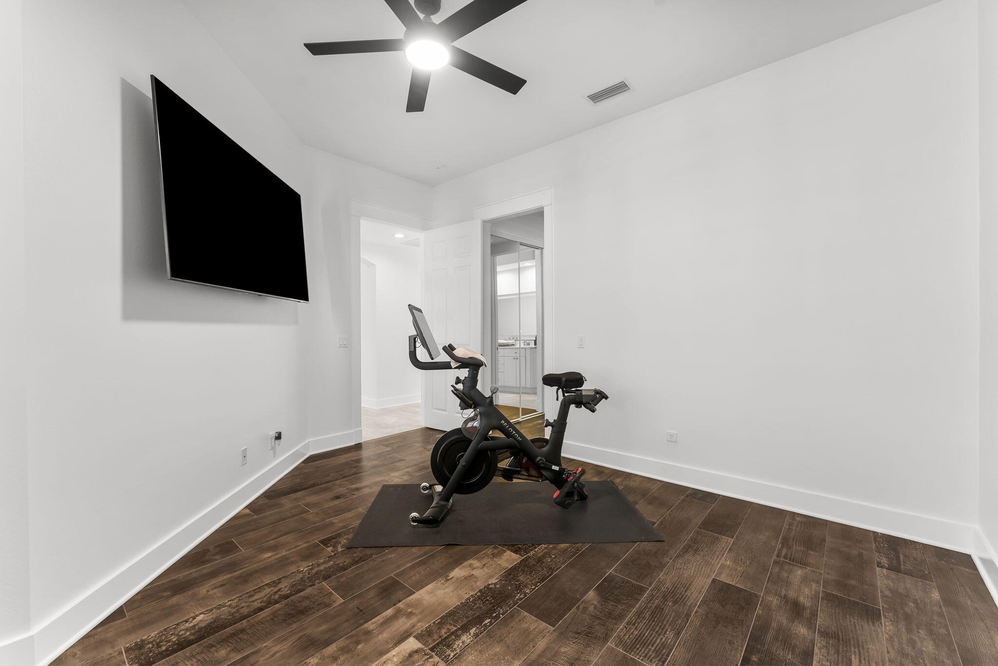 REGATTA BAY GOLF VILLAS - Residential