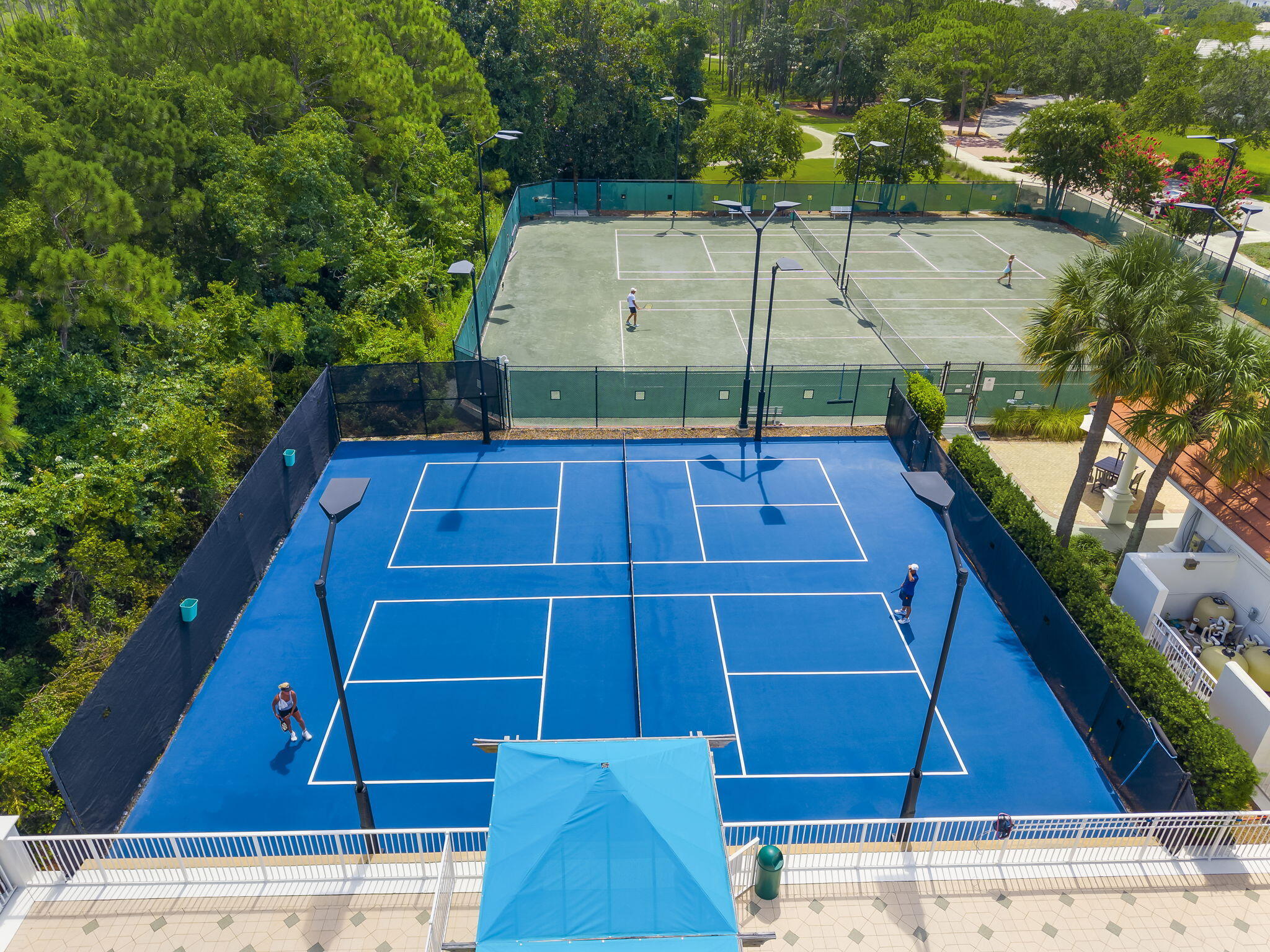 REGATTA BAY GOLF VILLAS - Residential