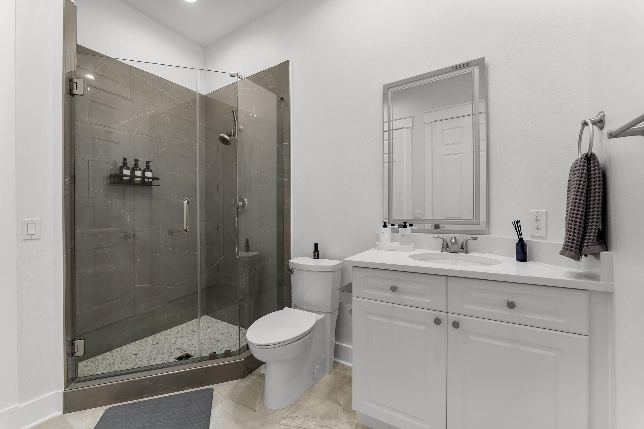 REGATTA BAY GOLF VILLAS - Residential