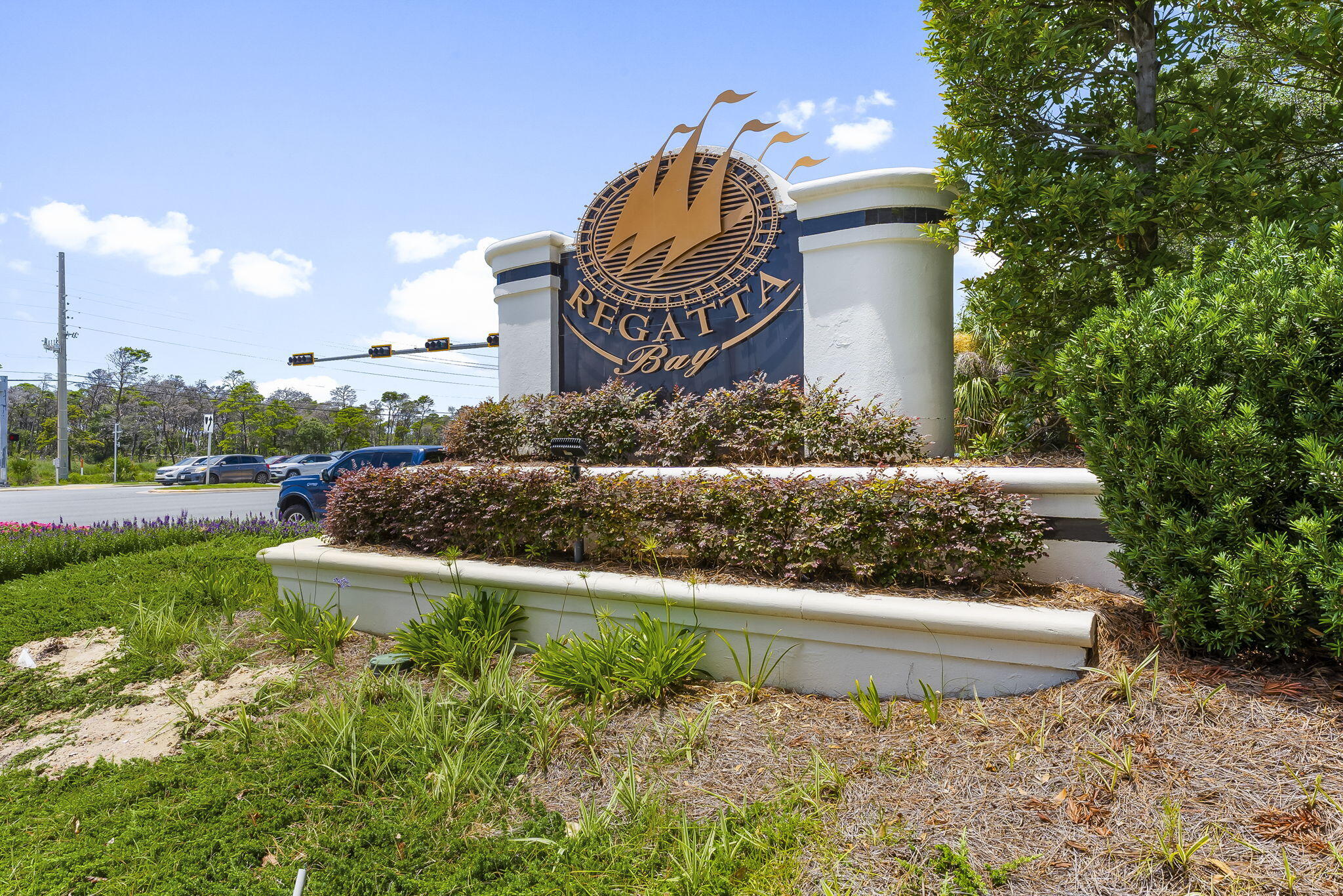 REGATTA BAY GOLF VILLAS - Residential