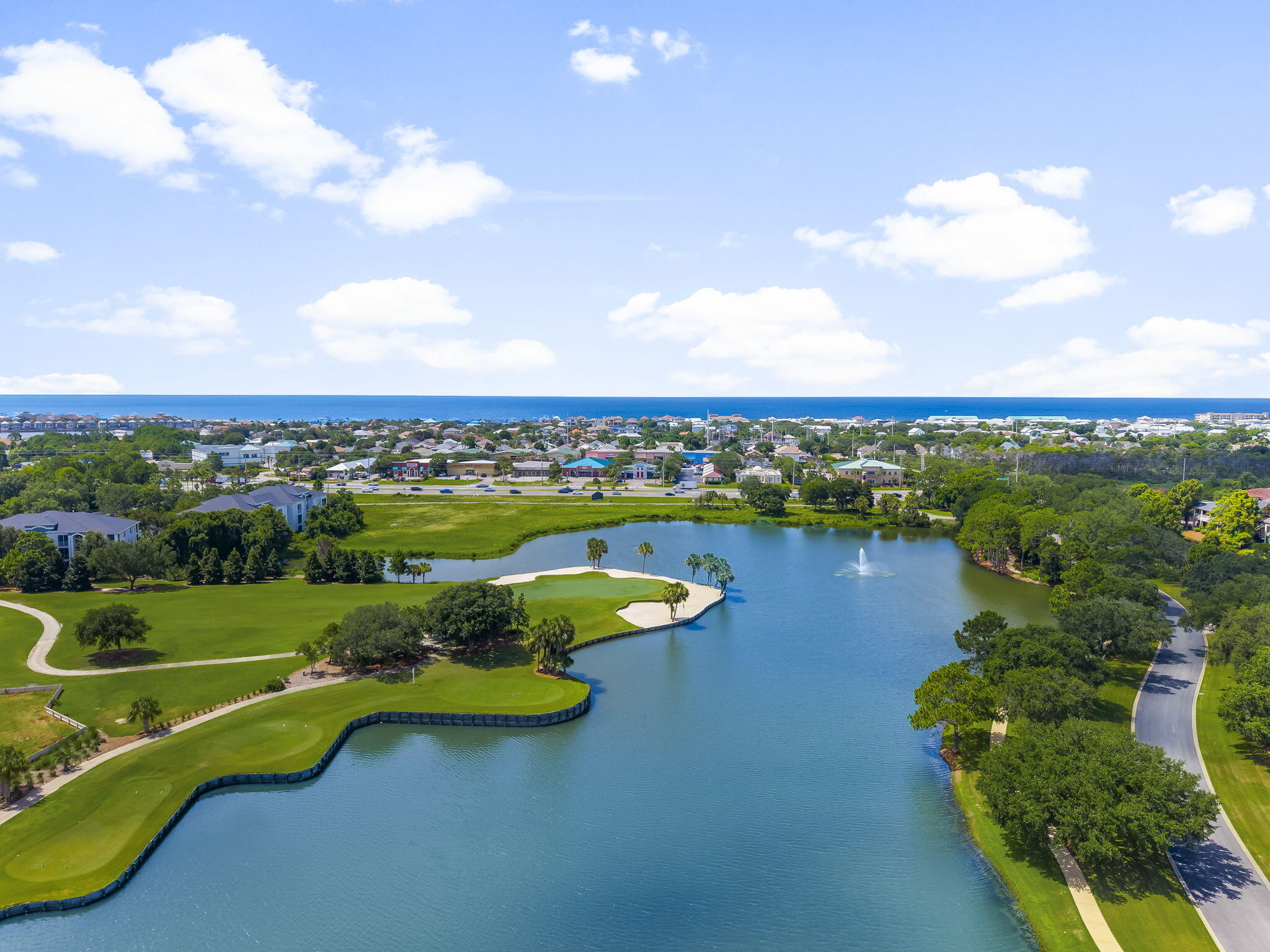 REGATTA BAY GOLF VILLAS - Residential