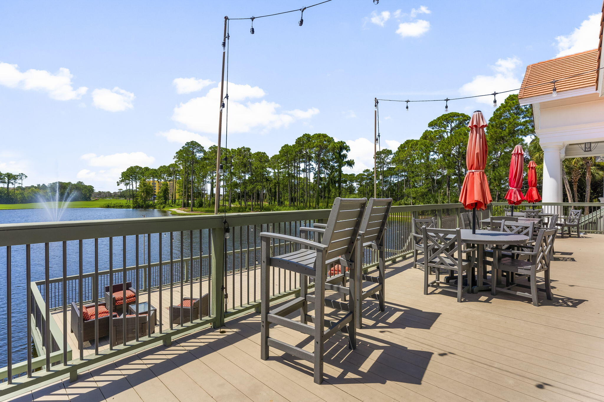 REGATTA BAY GOLF VILLAS - Residential