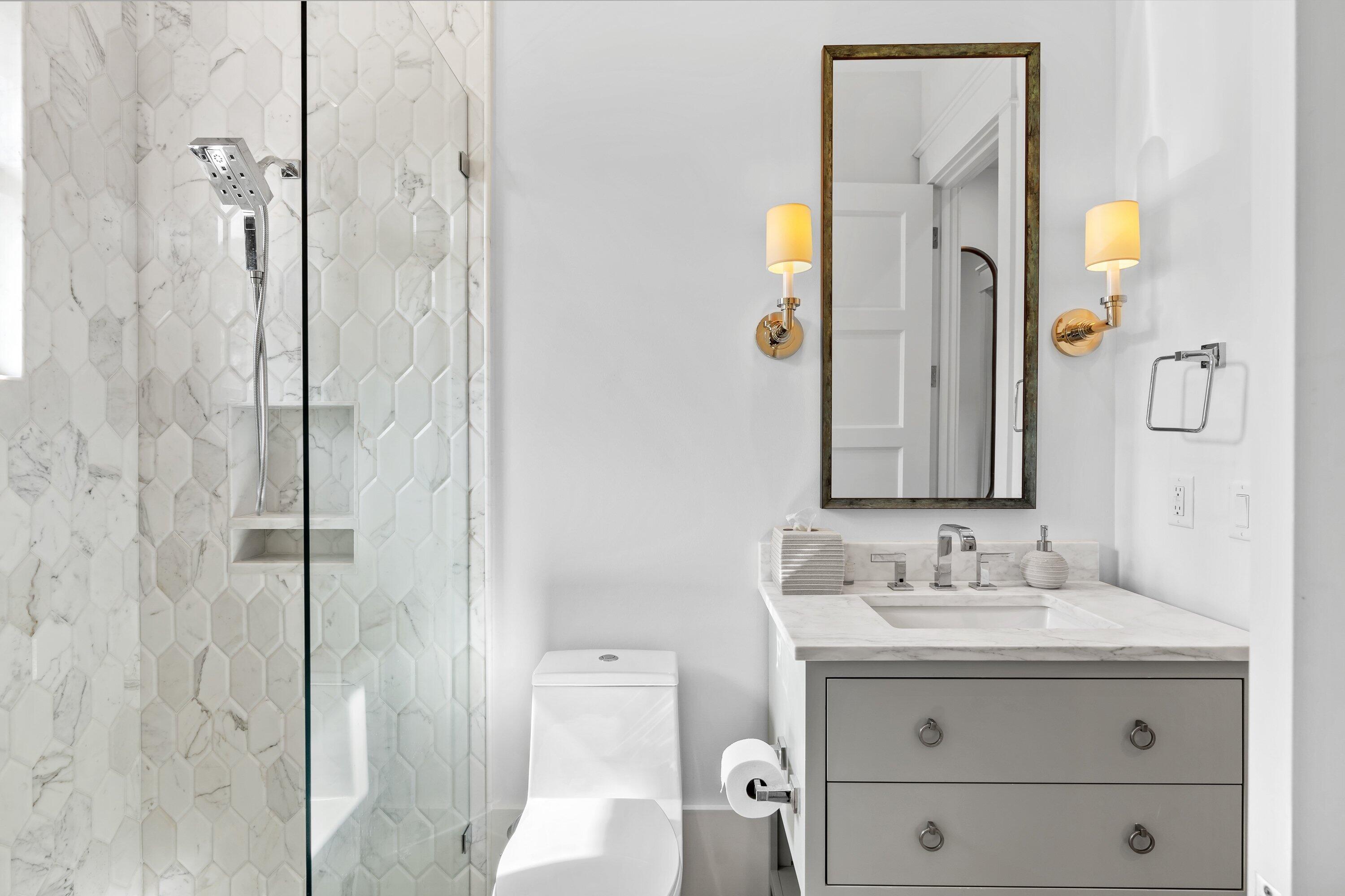 BURNT PINE - Residential